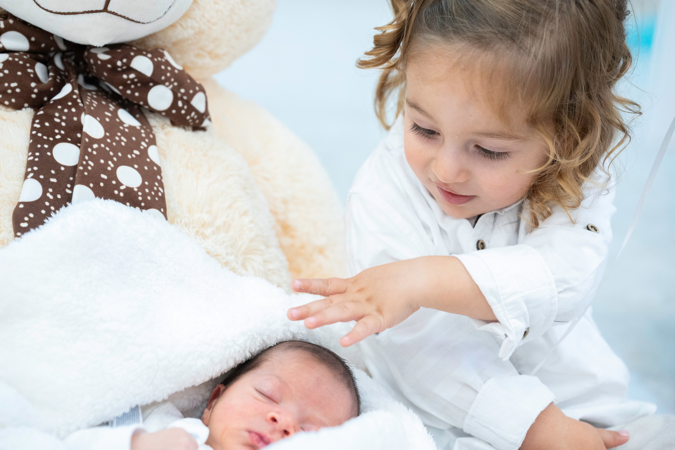 הברית של יוסף וחנה. יוסף מזרחי צילום חתונה, ברית וזוגיות. צלם מקצועי שאוהב להוציא אתכם הכי יפים ברגעים הכי מרגשים