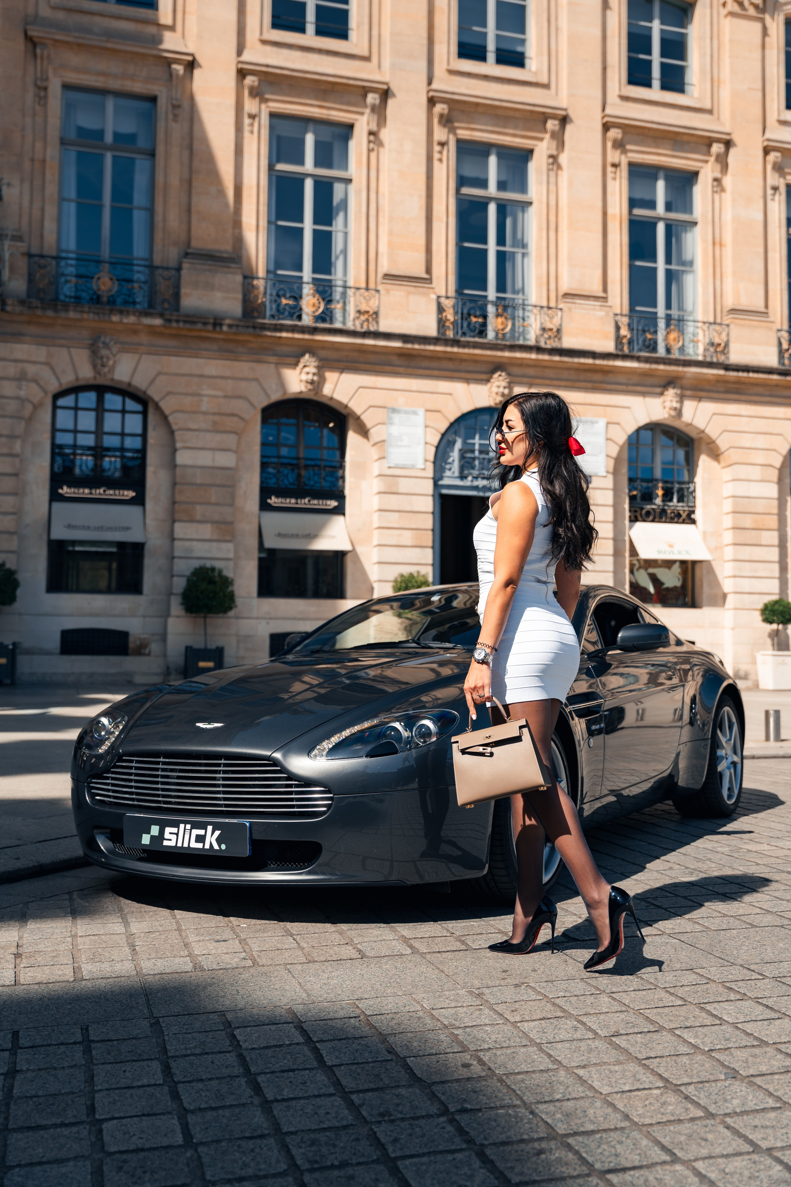 Mary x Aston Martin Vantage. Photographe de voitures à Paris — Vitalii Motruk