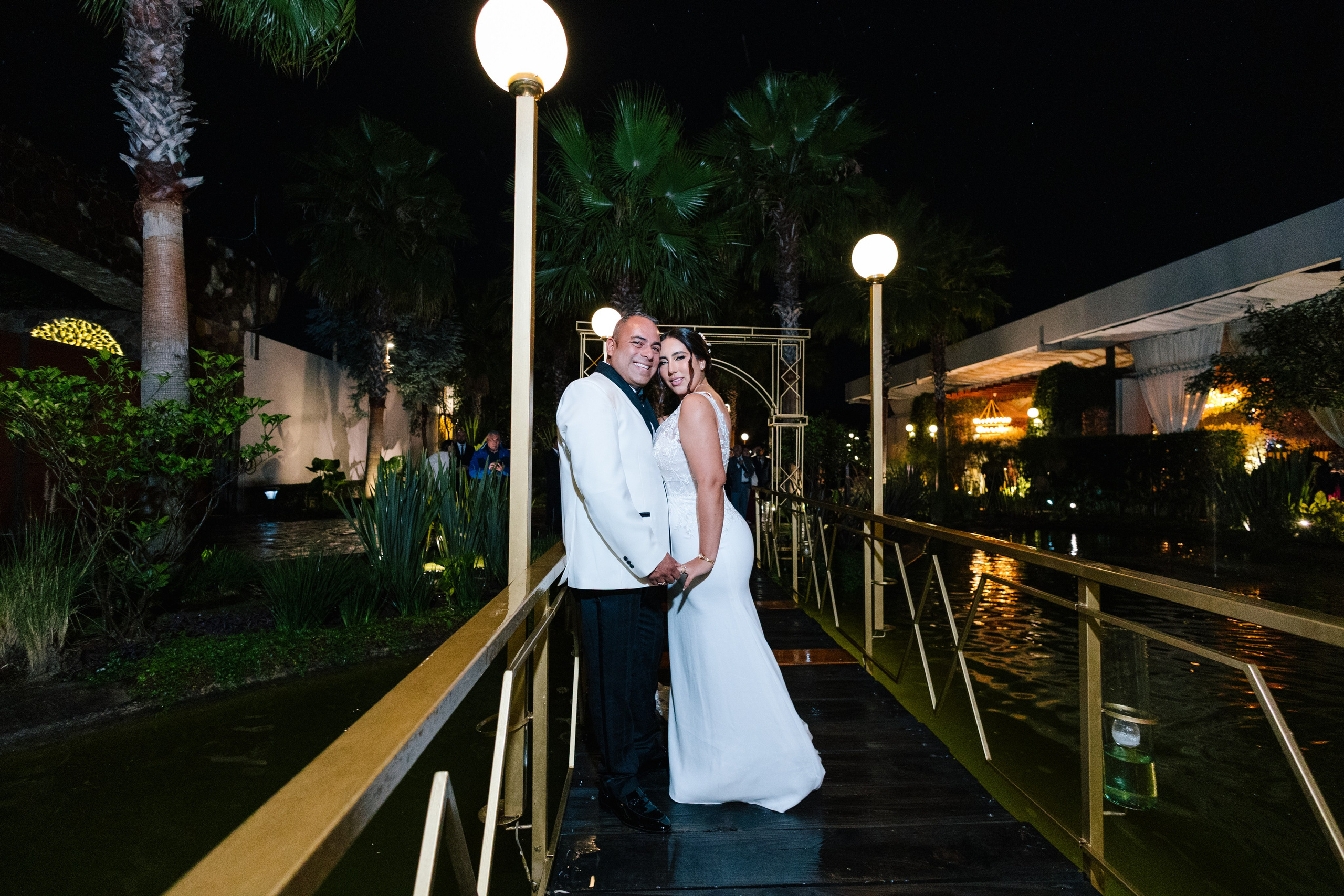 Alejandra y Salvador. Principal