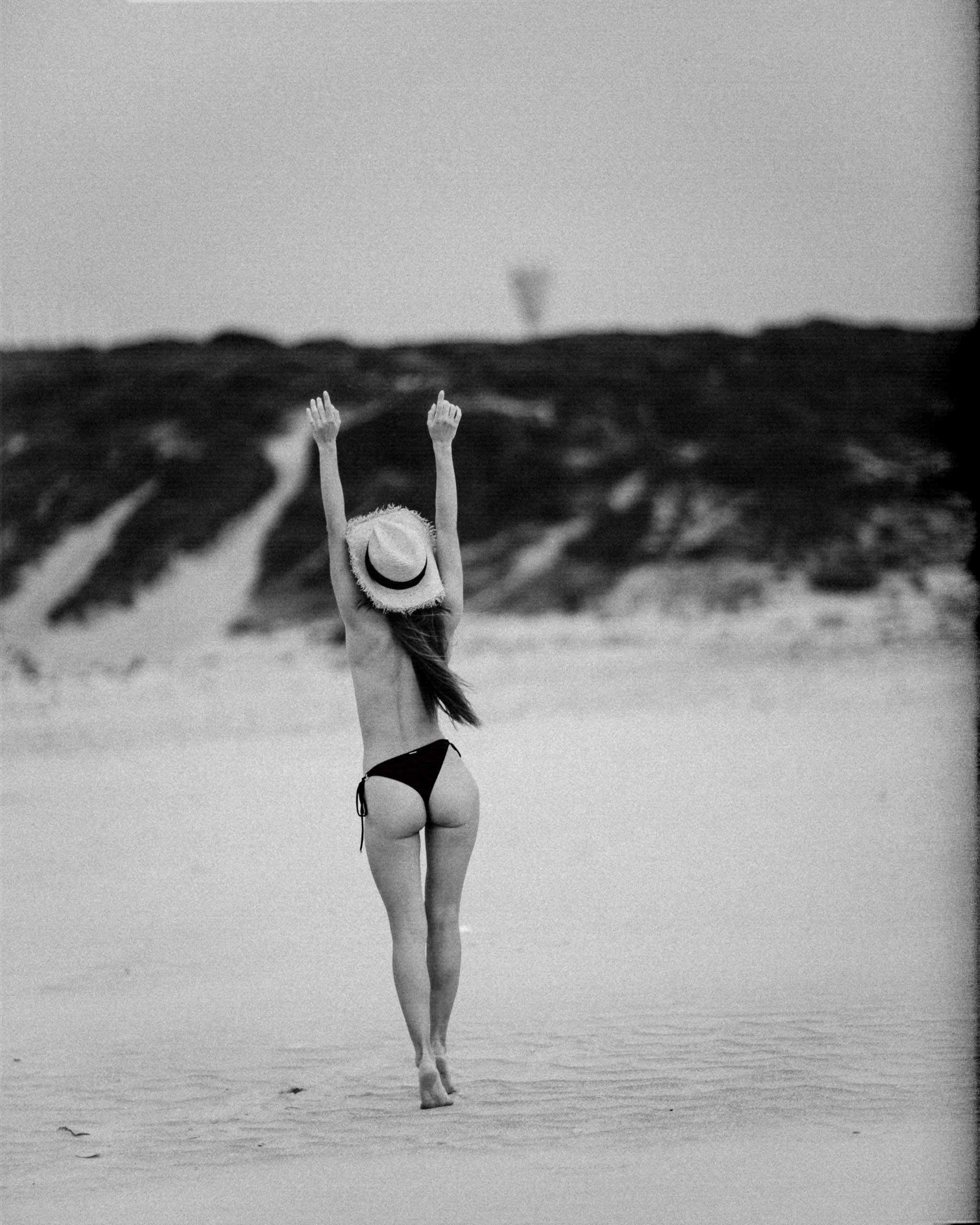 JUL. Photographer Inna Mendelson