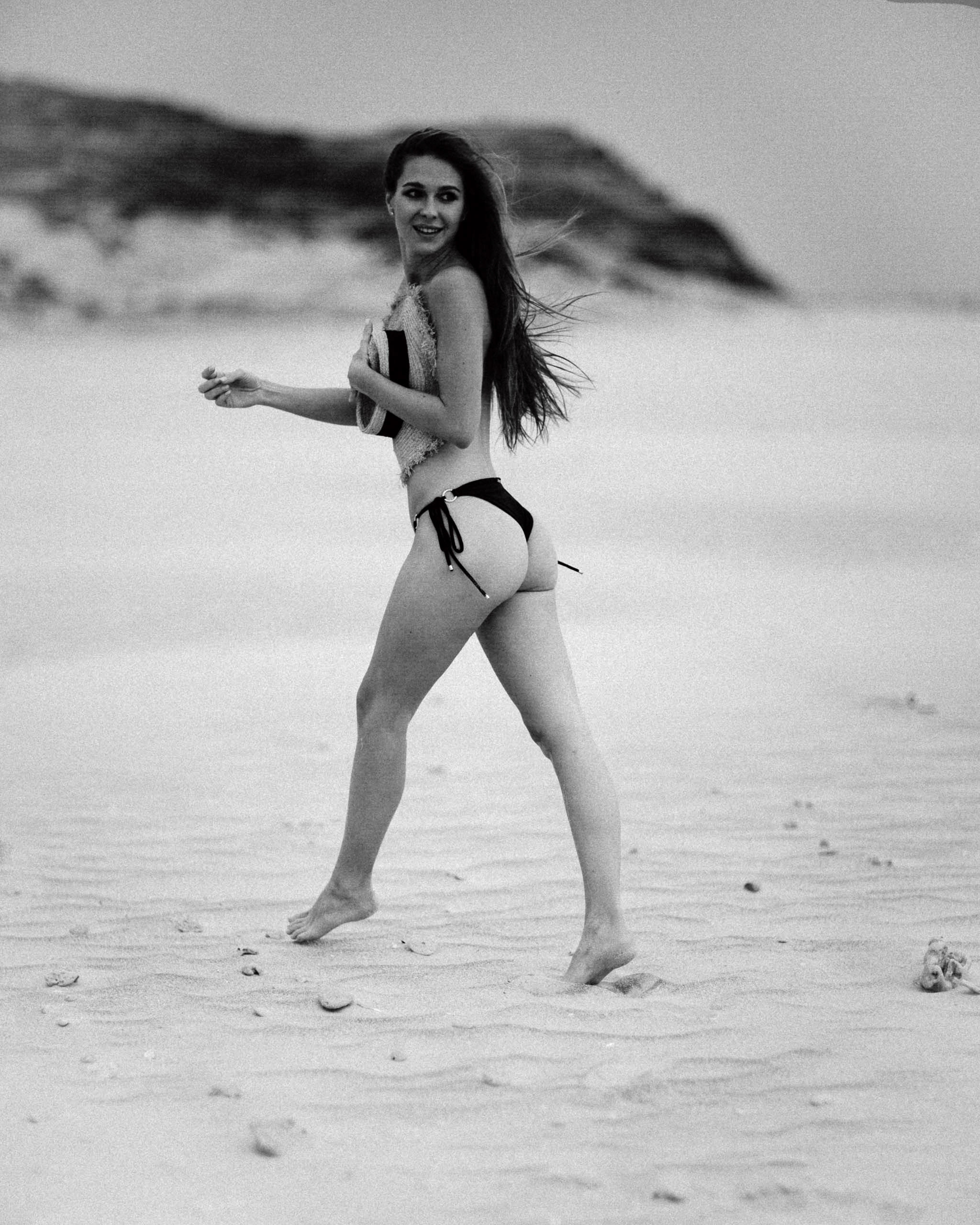 JUL. Photographer Inna Mendelson