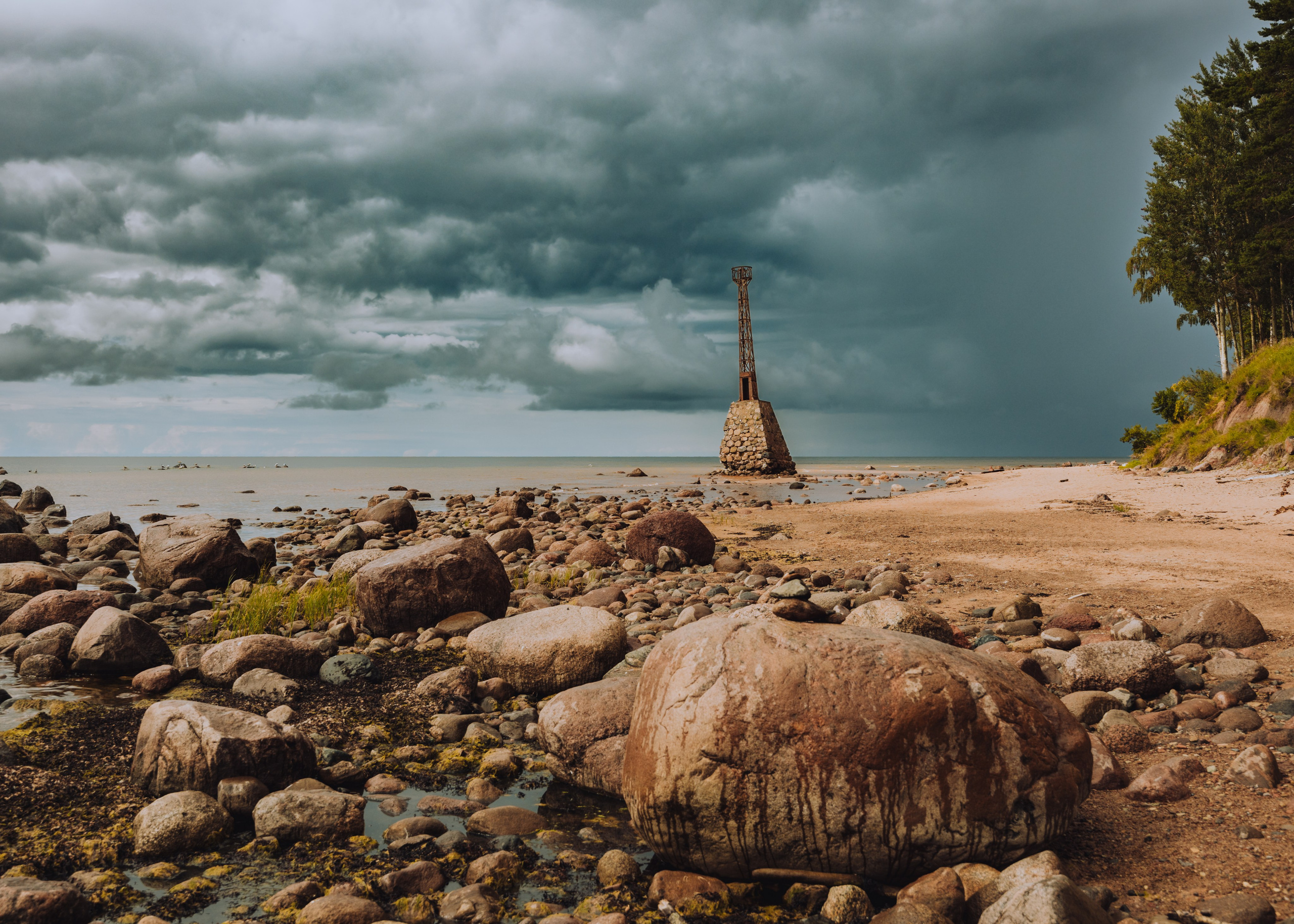 Dažādas fotogrāfijas. Sajūtu un mirkļu fotogrāfs no Rīgas, Mārtiņš Babris