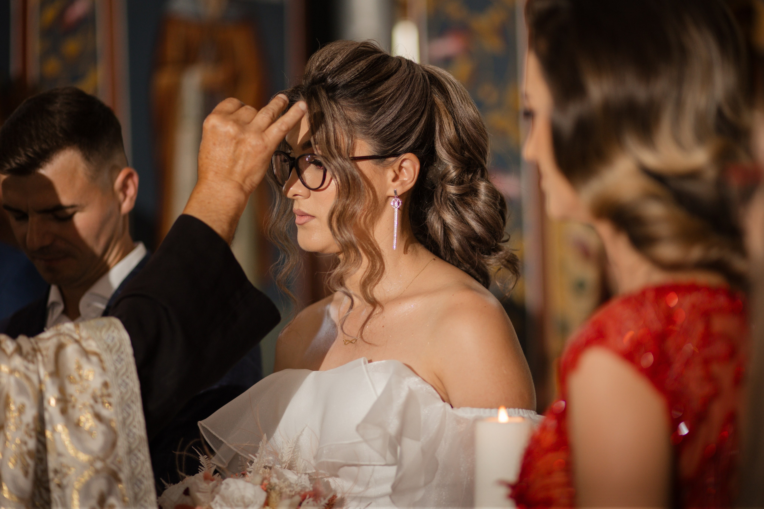 Oana & Vasile. Fotograf si videograf — evenimente si studio