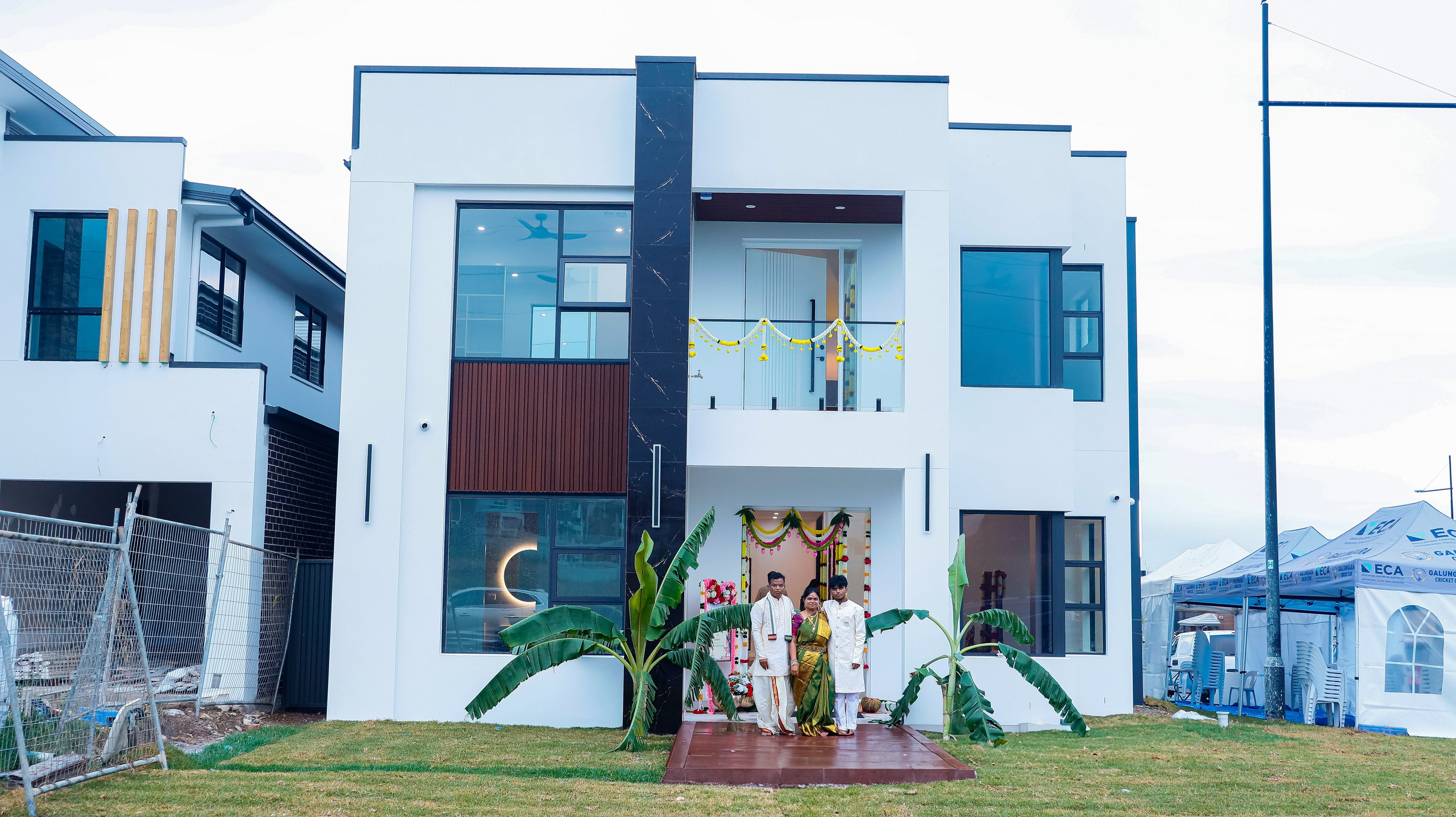 Nirumba Fields 2. MHCreative is family-oriented photographer based in SYDNEY