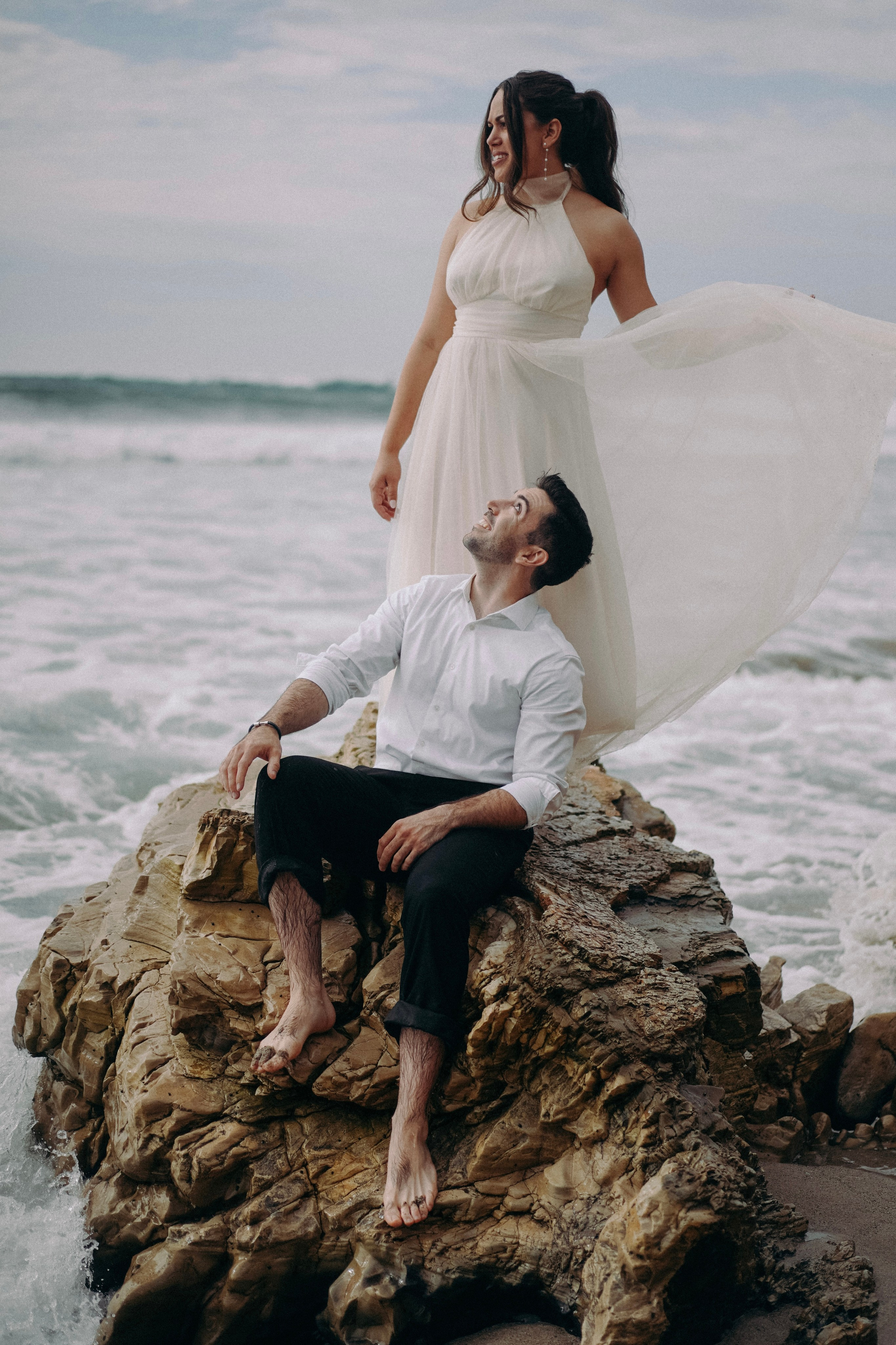 Love story photoshoot. Engagement photoshoot. Couple photoshoot. Malibu. Family photoshoot, Get away photoshoot in California. Beautiful love story photoshoot.