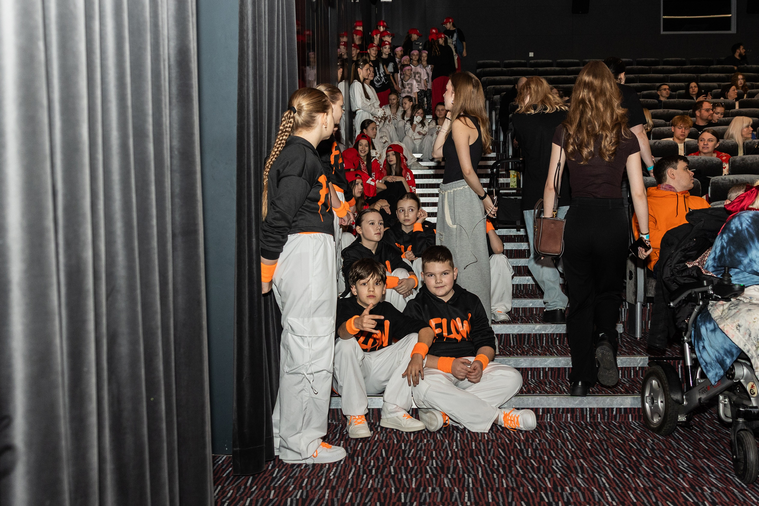 LEO DANCE SHOW WINTER 2025. Семейный и детский фотограф в Варшаве Мила Бобровская