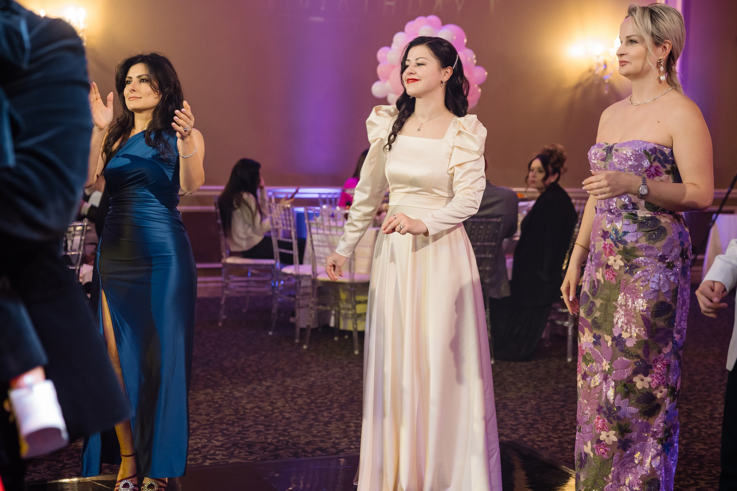 04.13.2025 First birthday. Wedding family event photographer in Chicago Nick Yushevich