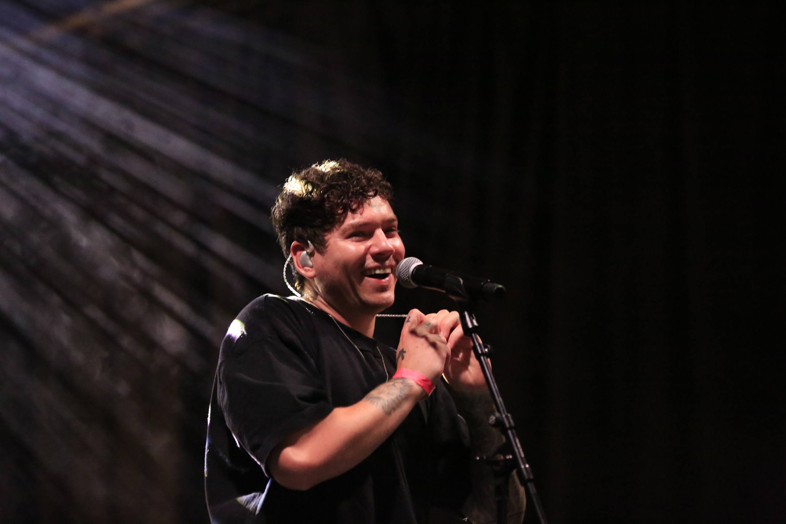 Music concerts. Portret photographer in Switzerland Artur Magpie