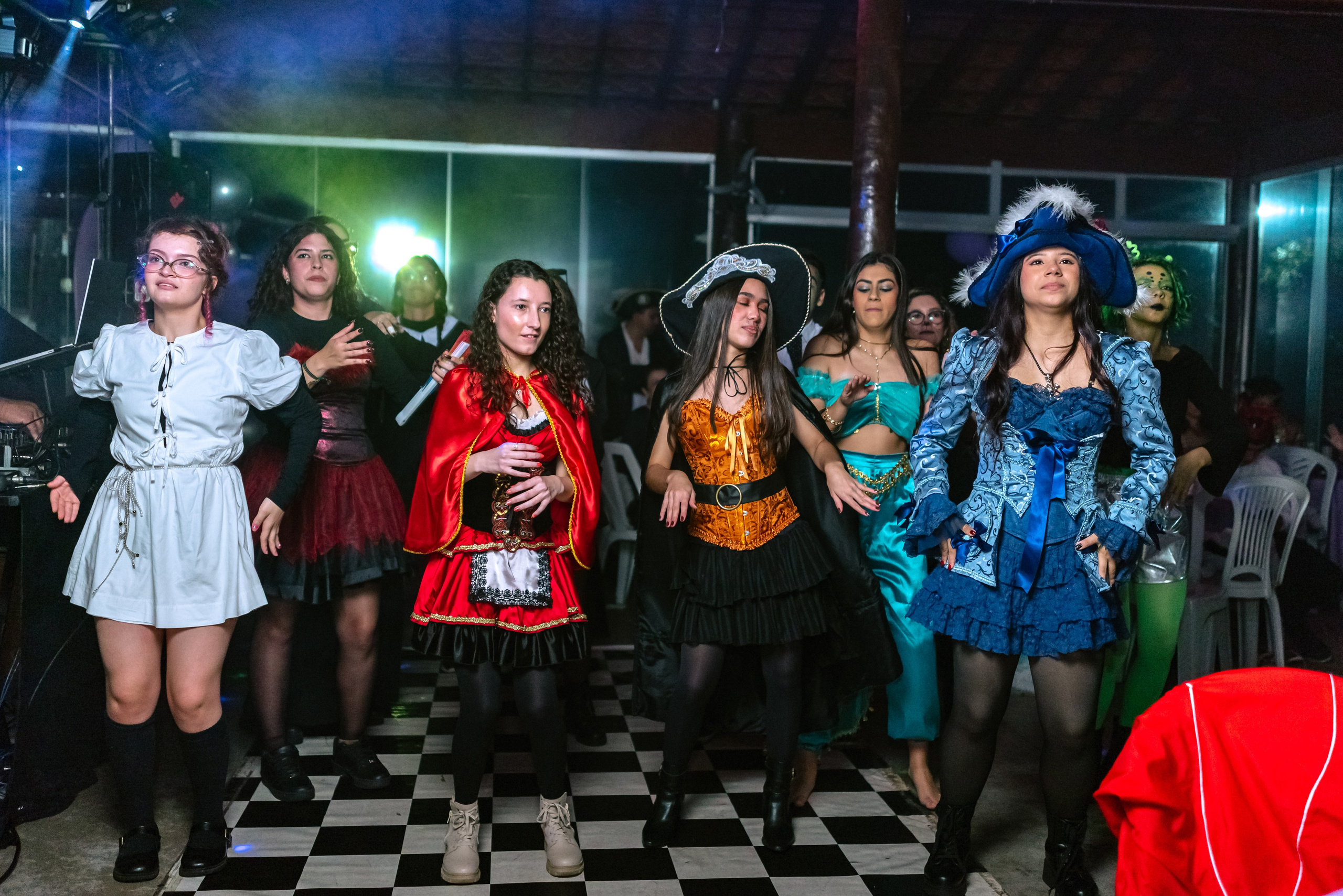 Sofia 15 anos. Wedding photographer Ana Koshi