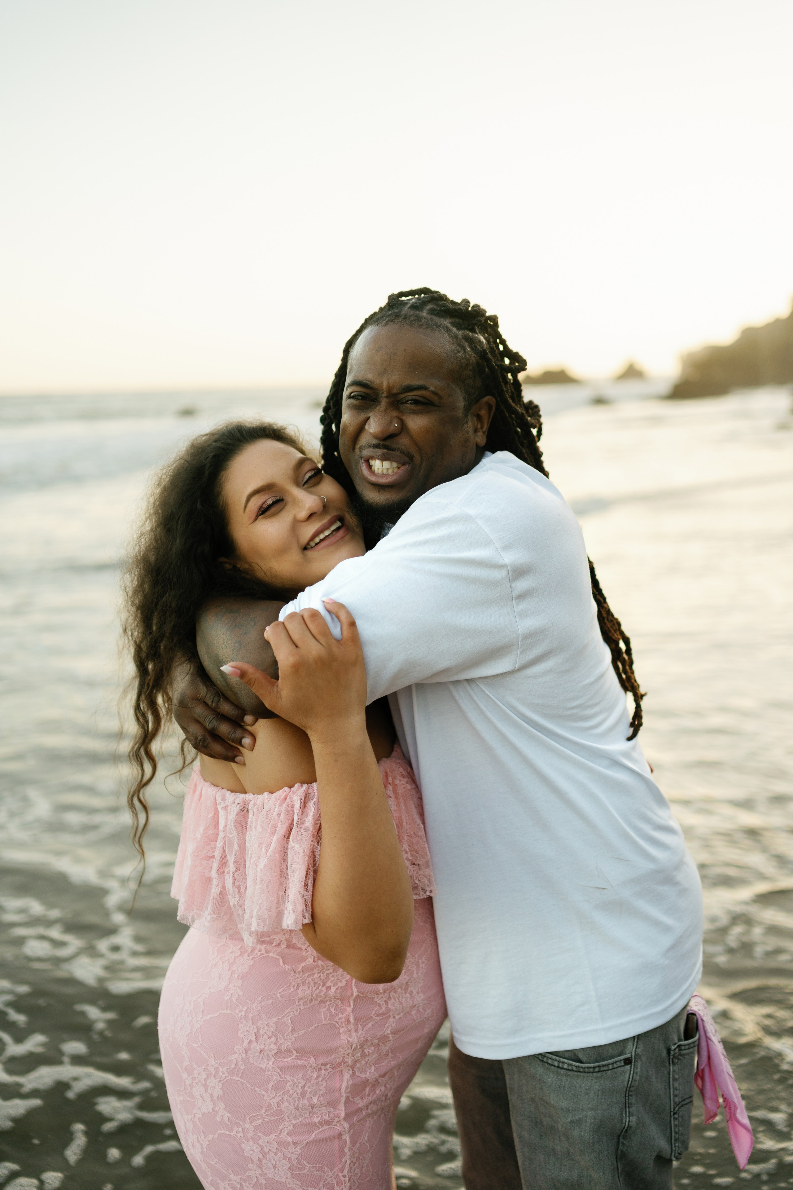 El Matador Beach Maternity Session. Wedding Photography & Videography Team in California, Los Angeles, San Francisco, San Diego and Travel