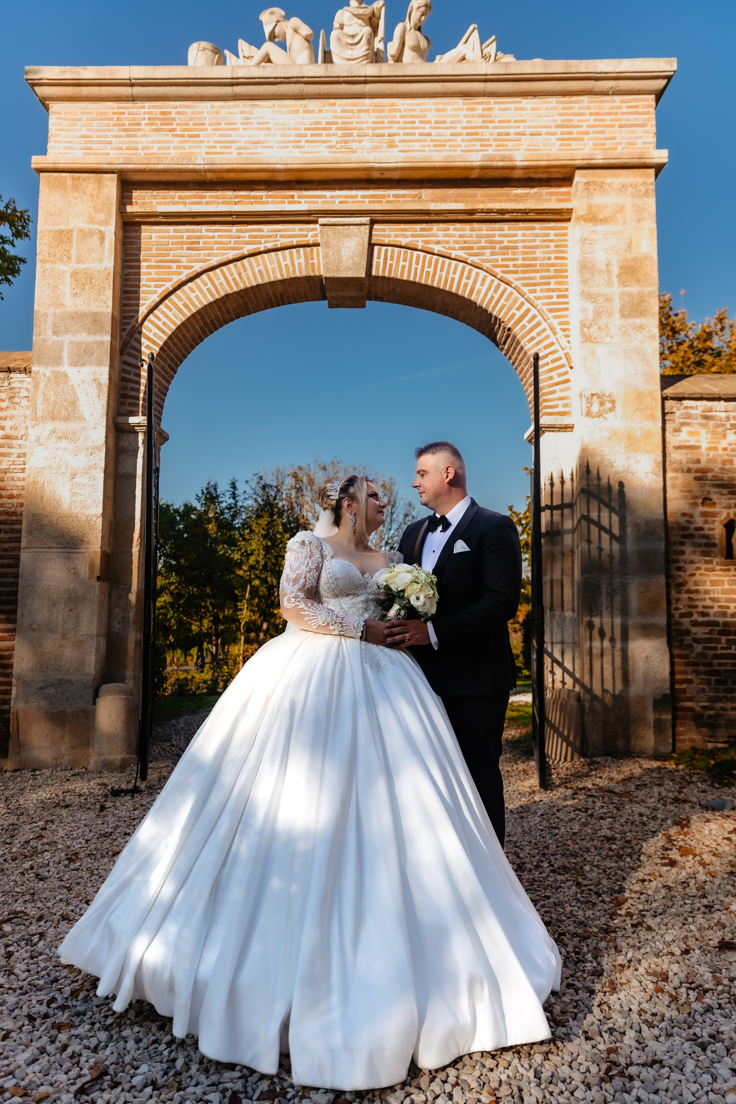 Gabriela & Alin - Trash The Dress - Palatul Mogoșoaia. Fotograf Profesionist Pitesti-Bucuresti| Mircea Seinea