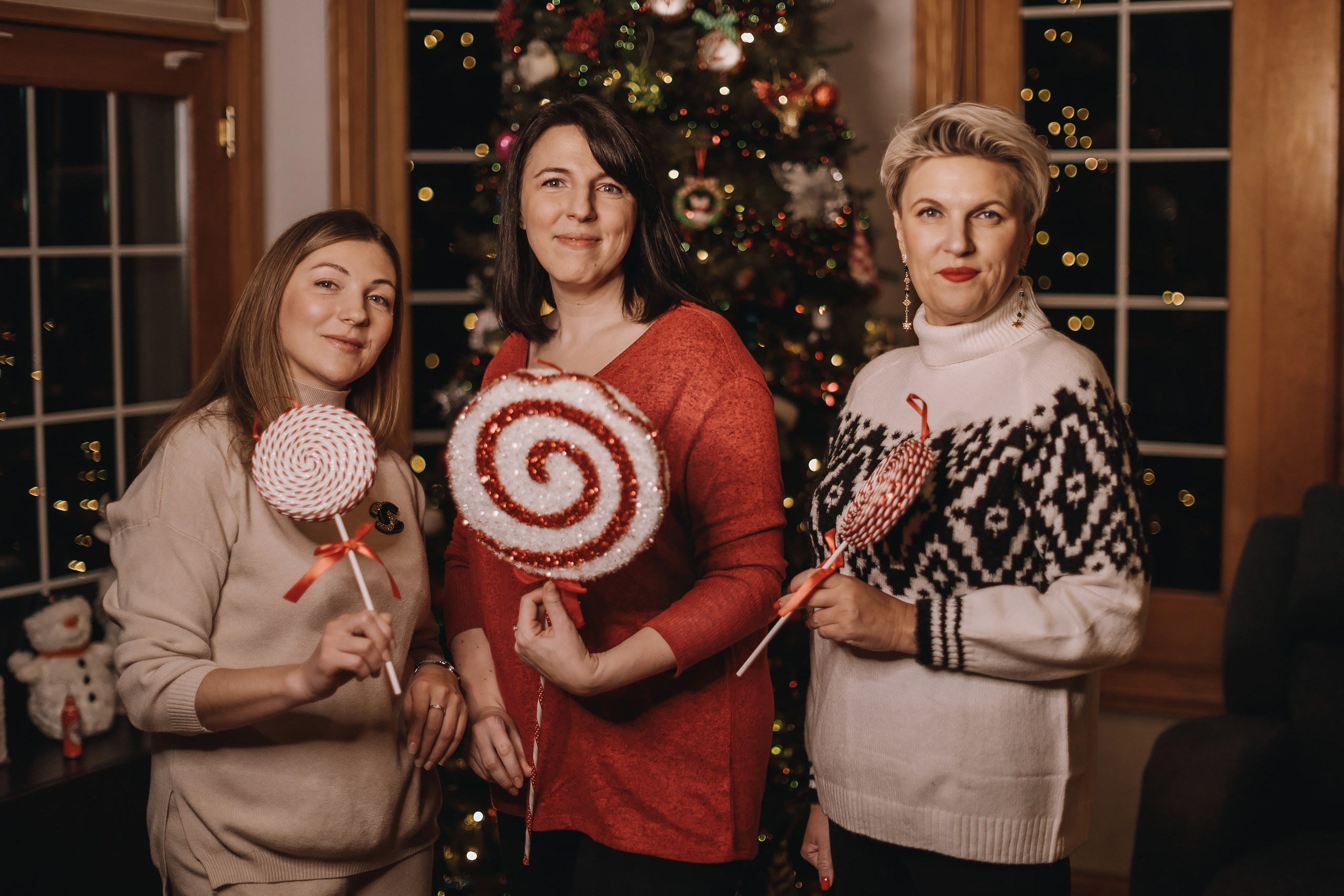 25.11.2023 Christmas Photoshoot 2. Wedding family event photographer in Chicago Nick Yushevich