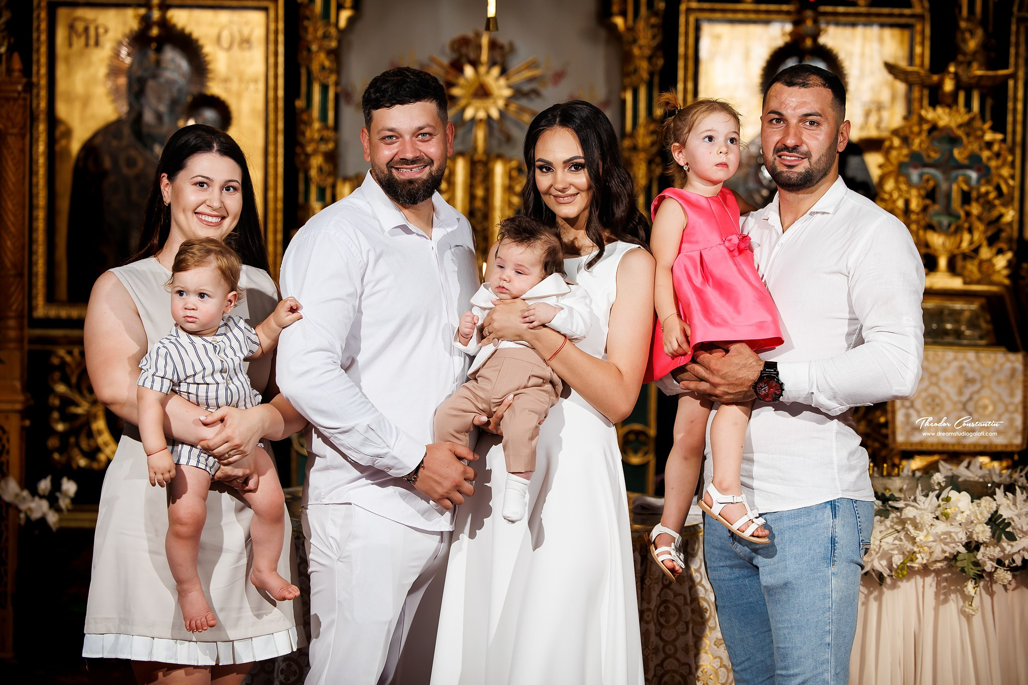 Botez. Dream Studio Galați – ședințe foto profesionale pentru familie, portrete și evenimente