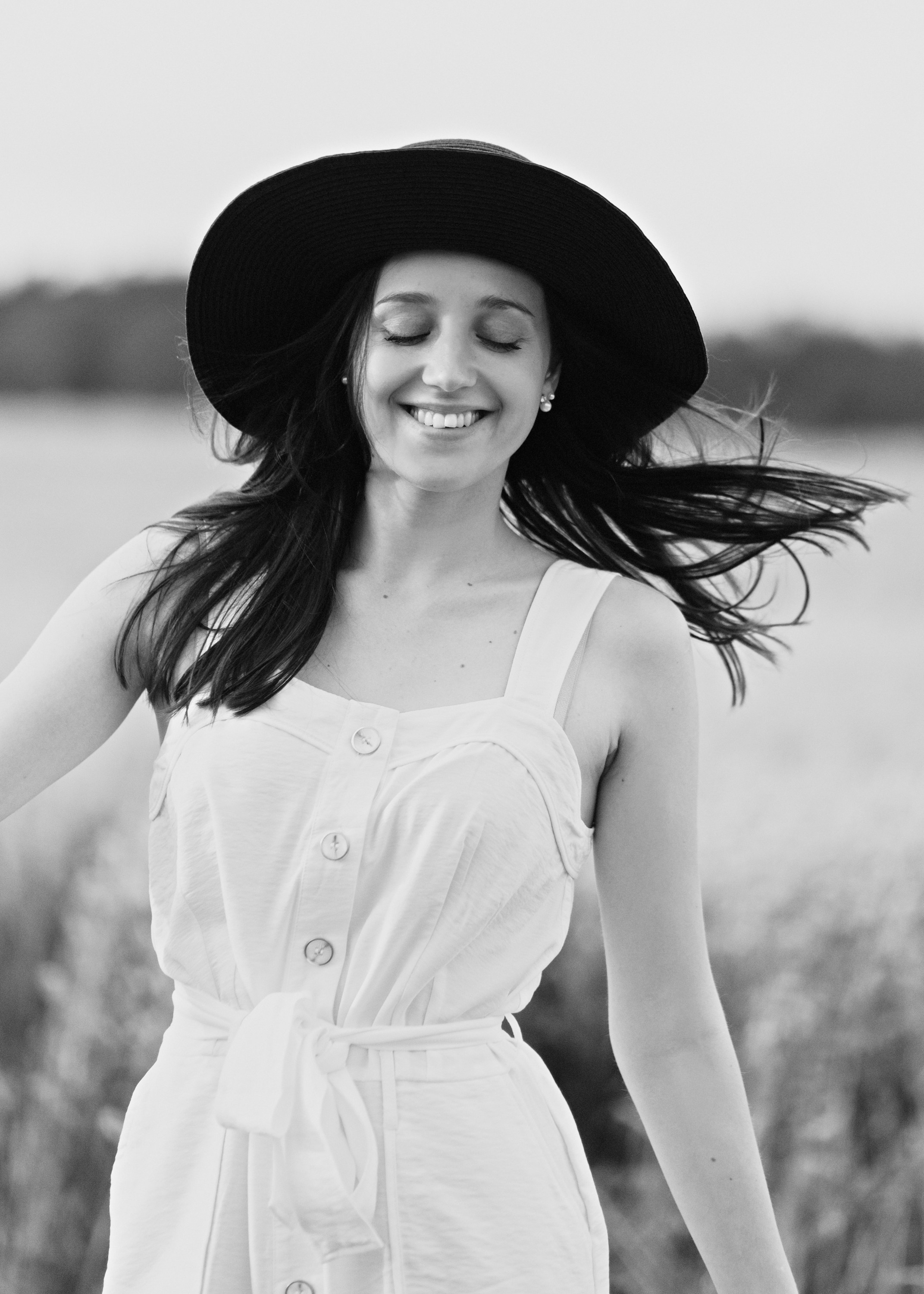 Katya | tenderness in the field. Kaja | fotograf psów we Wrocławiu