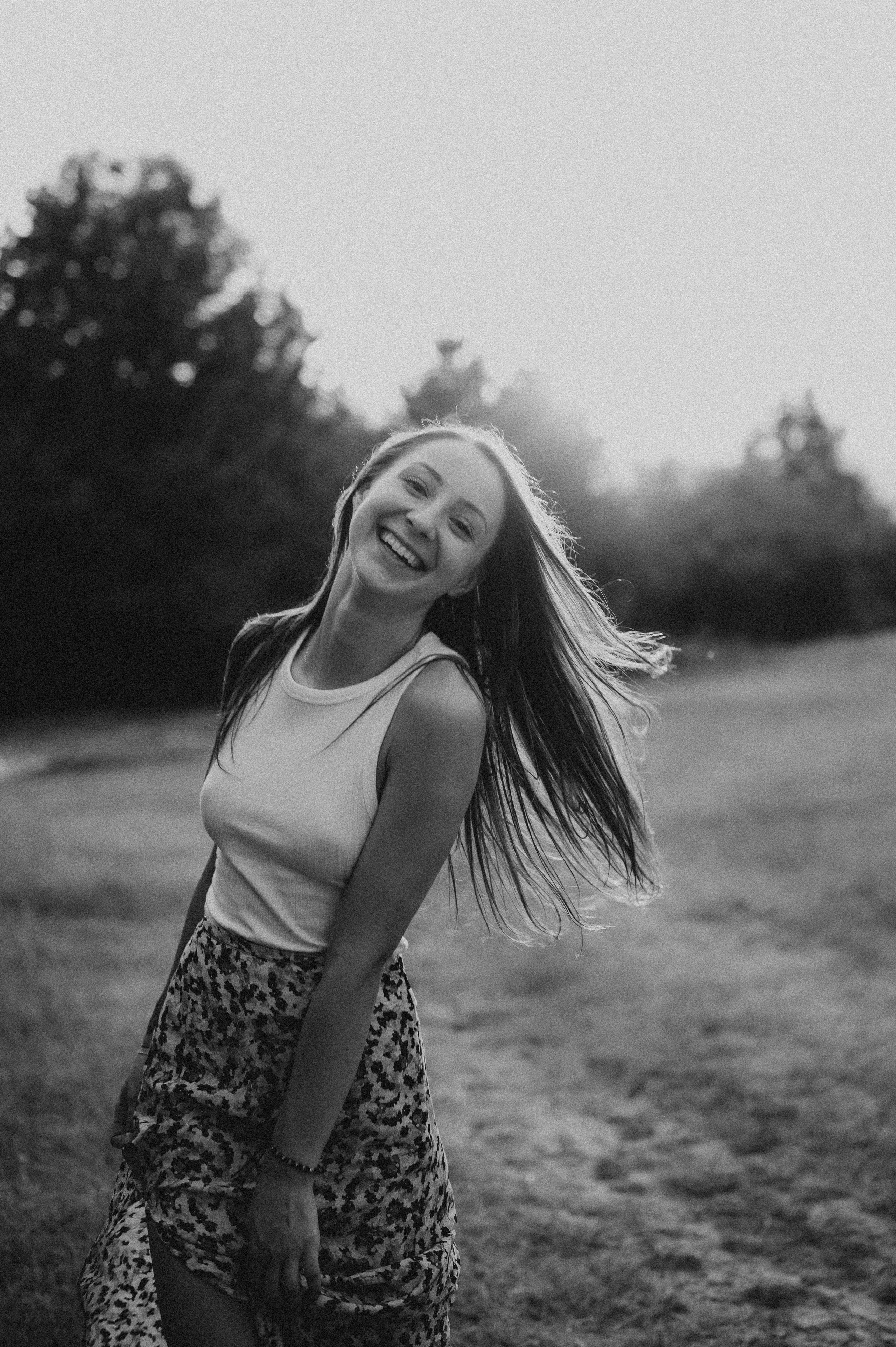 Sedinta foto in natura la apus. Proud Vision Weddings | Wedding Photography & Film — Servicii profesionale Foto Video Nunta Iasi