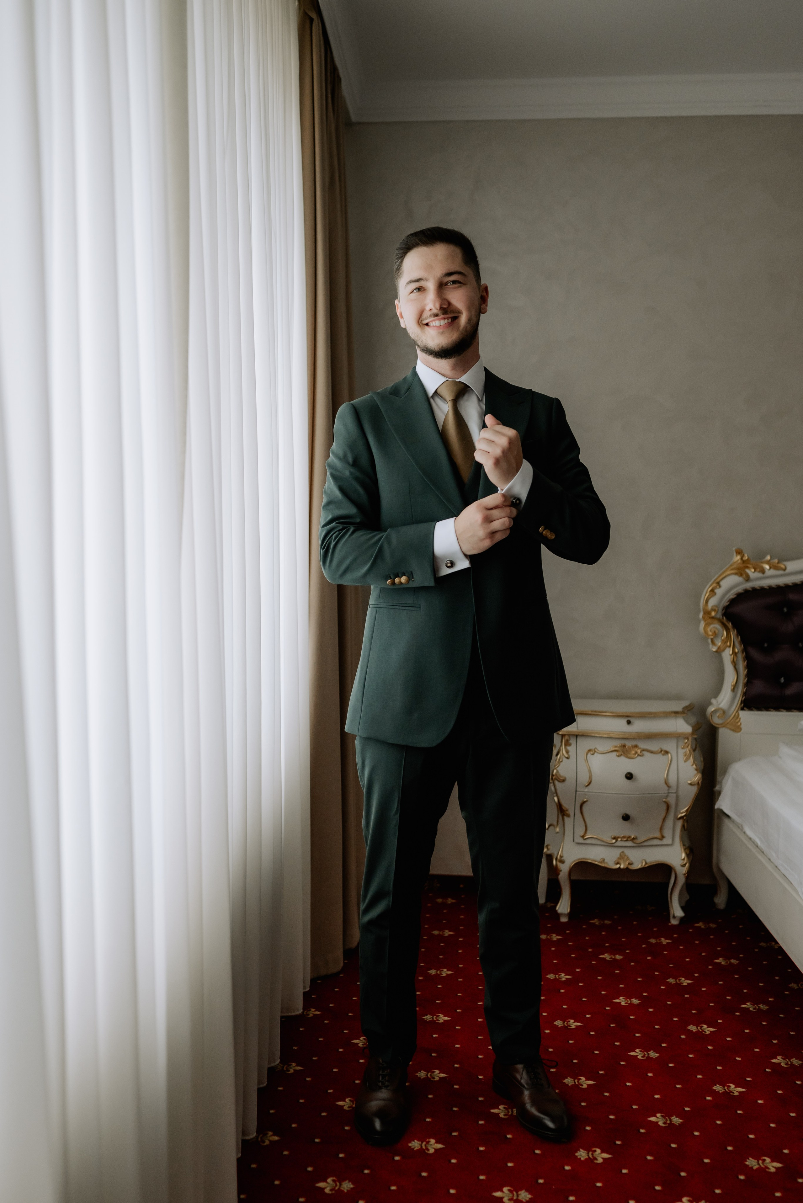 Nunta la Hotel Capitol Iasi. Proud Vision Weddings | Wedding Photography & Film — Servicii profesionale Foto Video Nunta Iasi