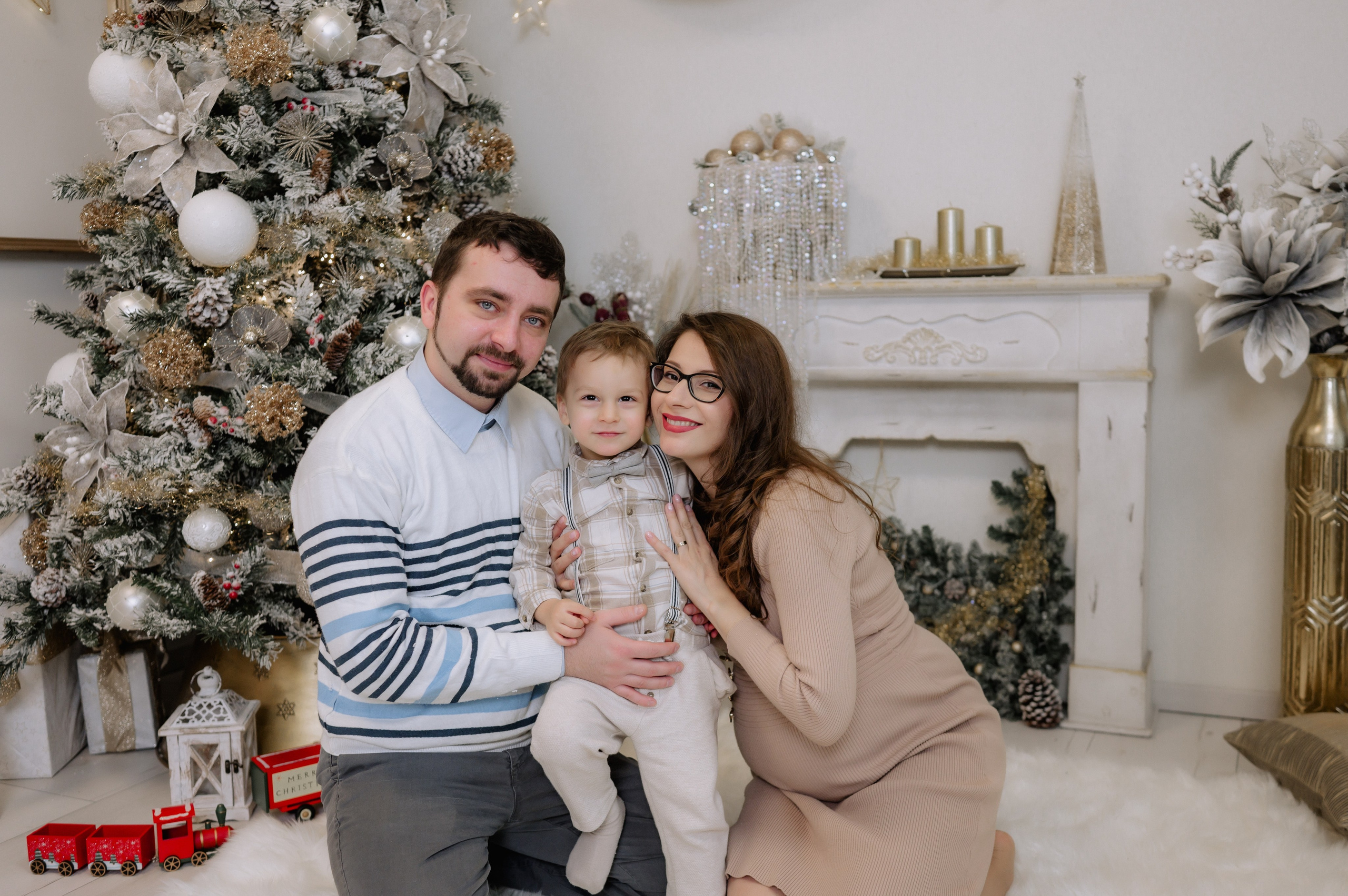 Sedinta foto craciun. Proud Vision Weddings | Wedding Photography & Film — Servicii profesionale Foto Video Nunta Iasi