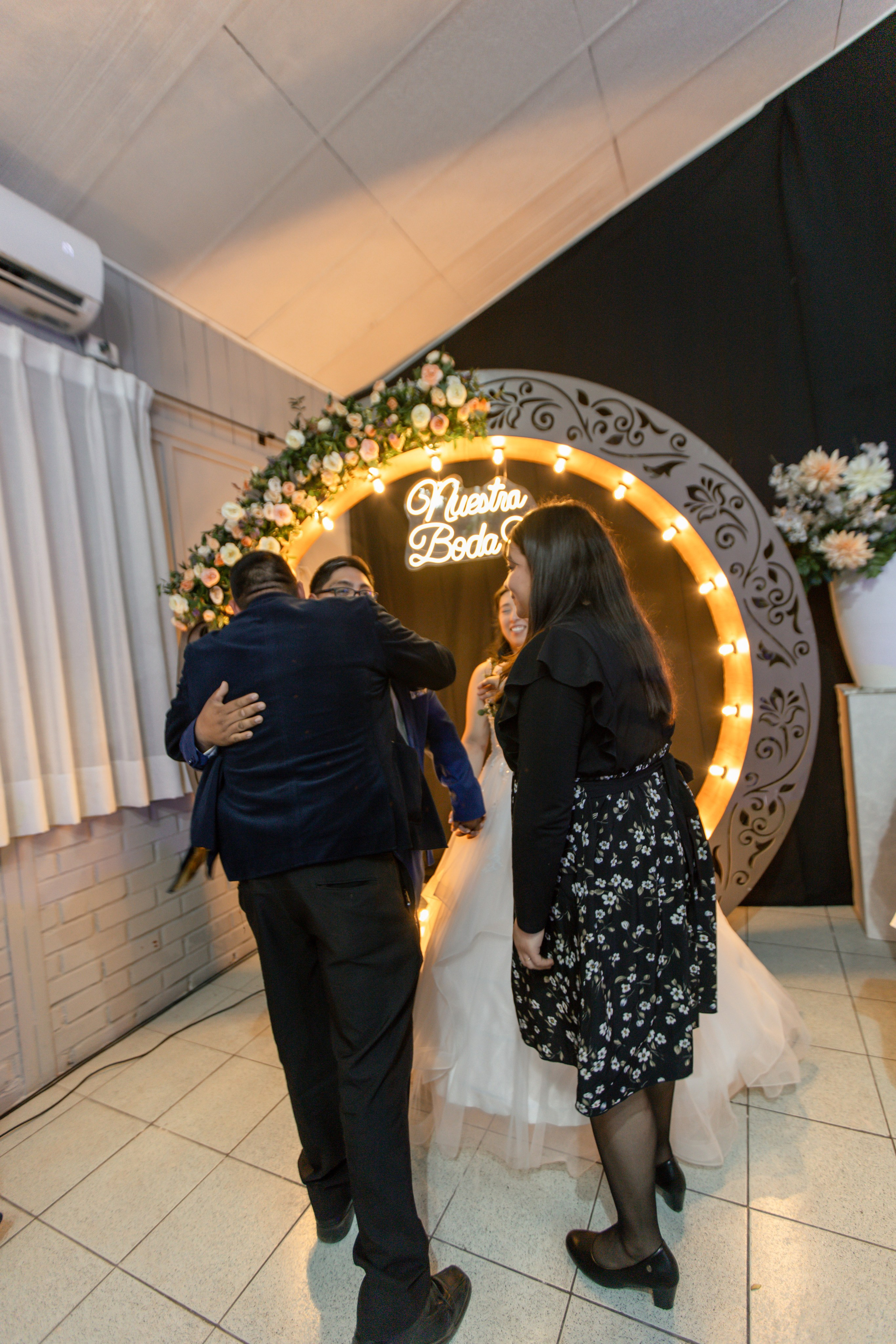 Johana y Edgar. Dinka & Emilio - El arte de preservar lo que no se repite