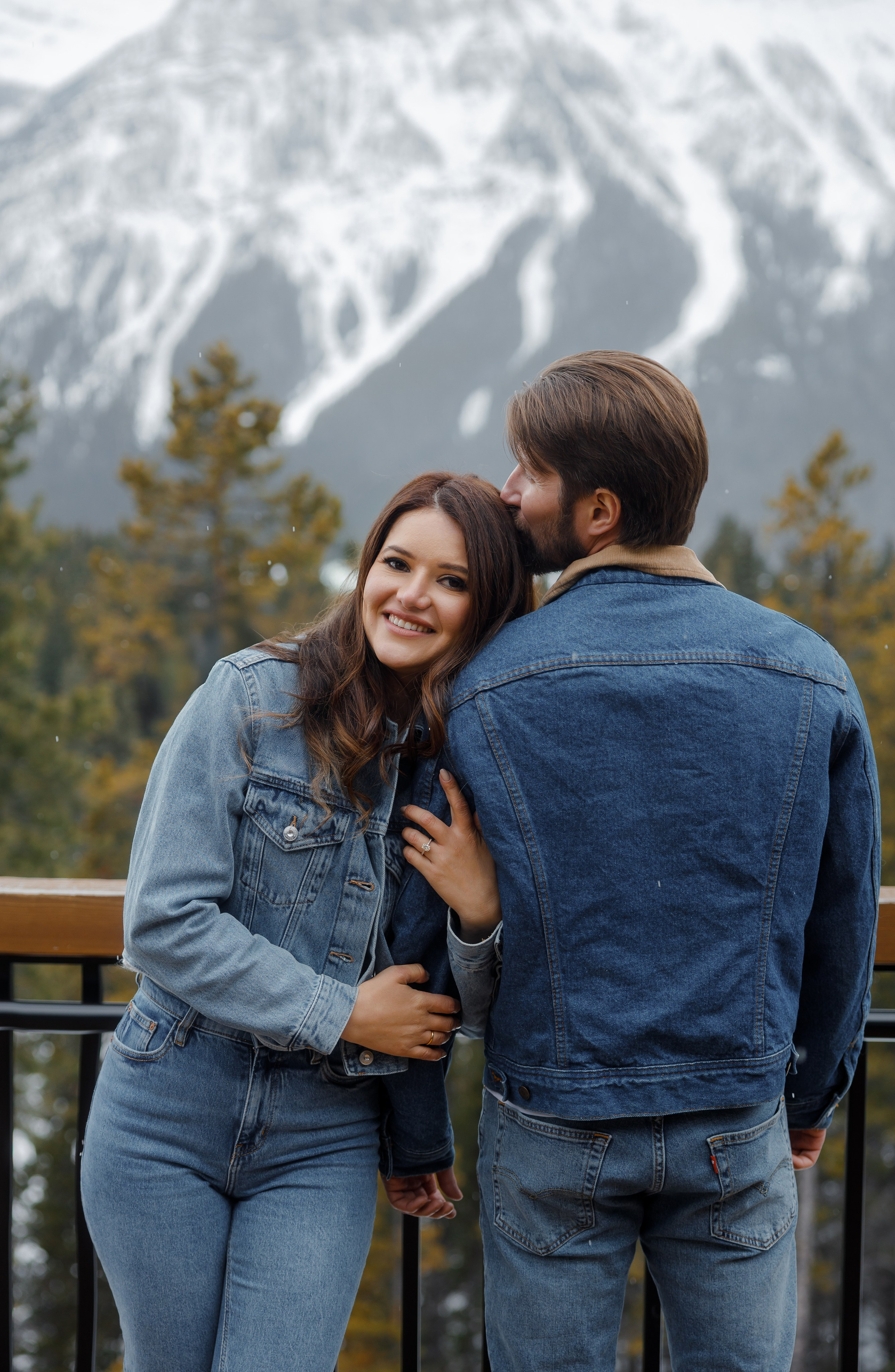 Ski engagement session. Home