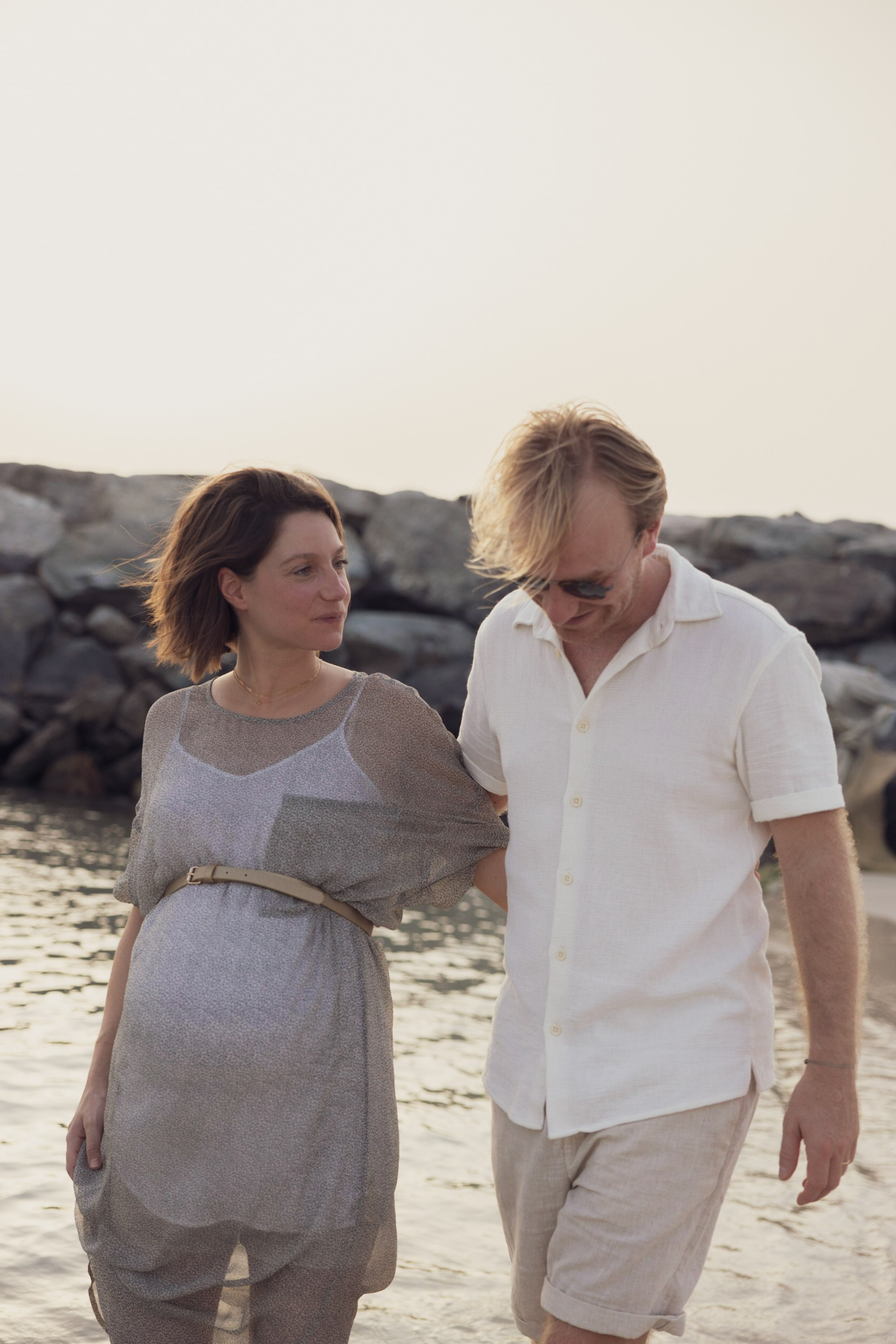 Maternity Session — Beach. Family Photographer in Dubai