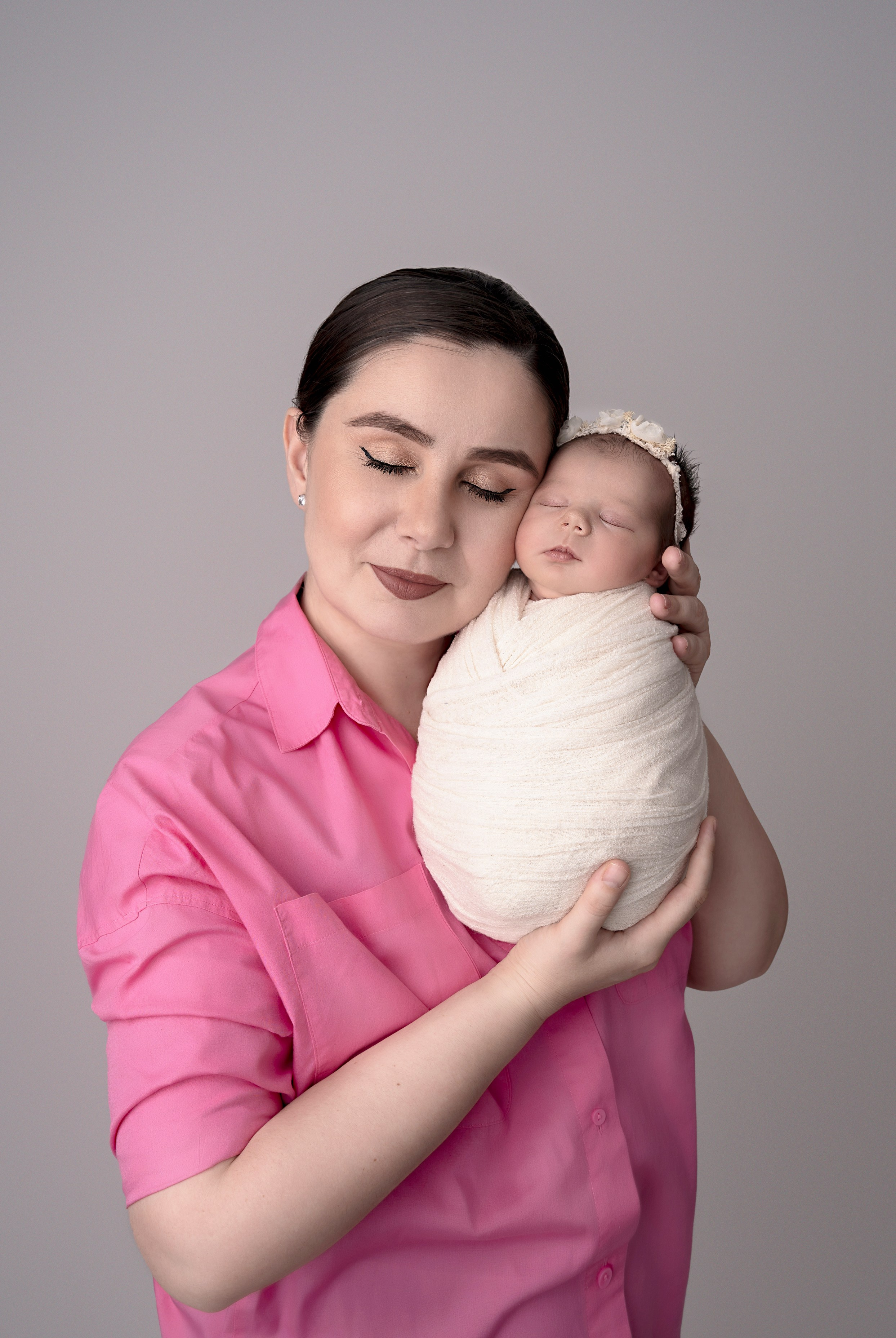 Newborn. Fotograf maternitate, nou-născuți și familie în Cluj-Napoca | Roxana Rusu