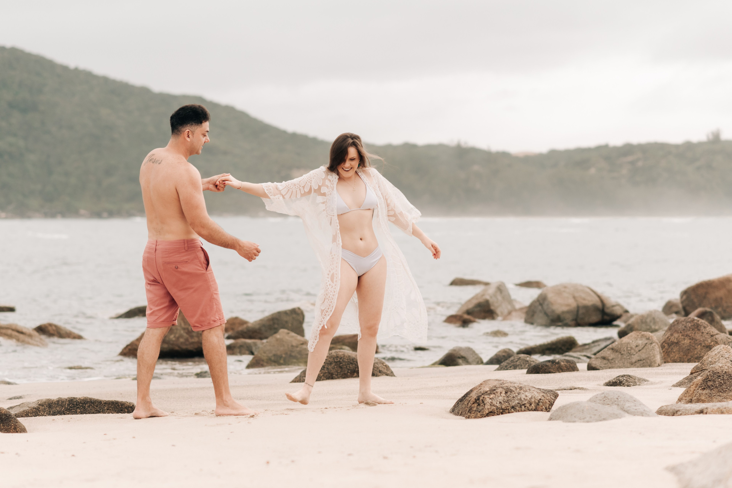 CASAIS. Fotografia de casamentos com verdade, sensibilidade e tempo preservado