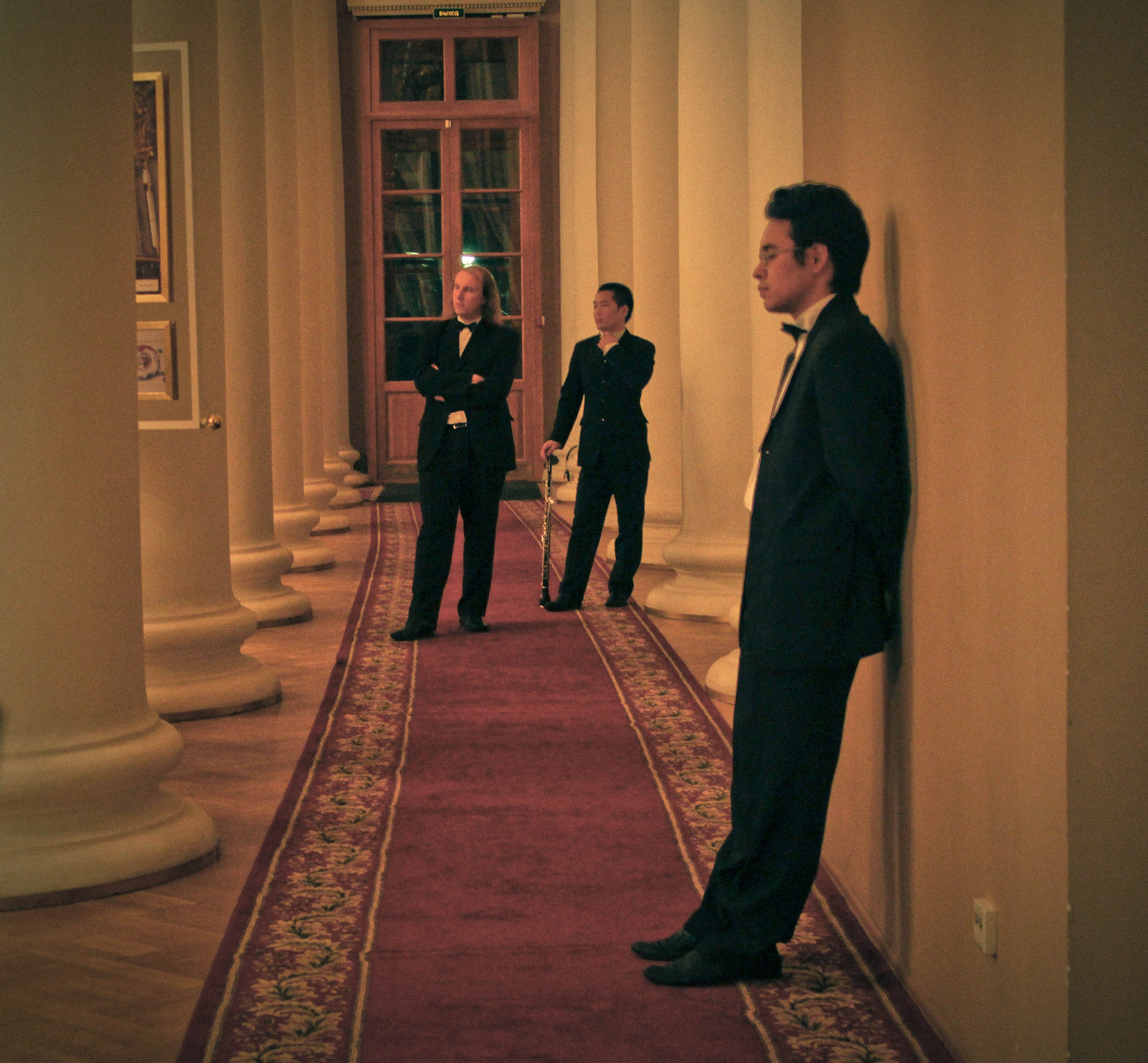 2011. Стрит-фотография, полная абсурда, идиотизма и красоты