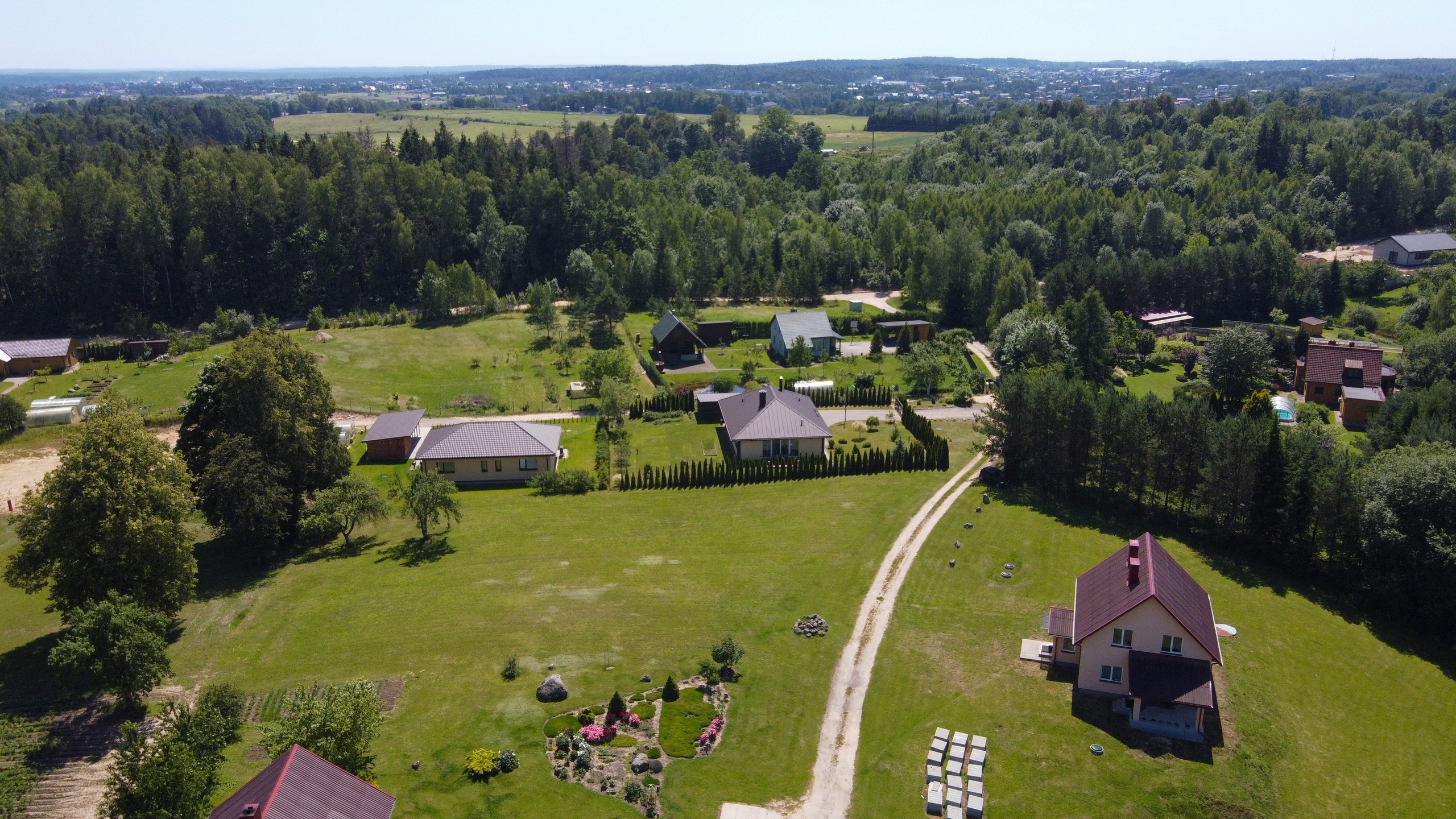 Žudiškių k. Ežero g. 70, Rešes sen. Elina Sapiega fotografė Vilniuje