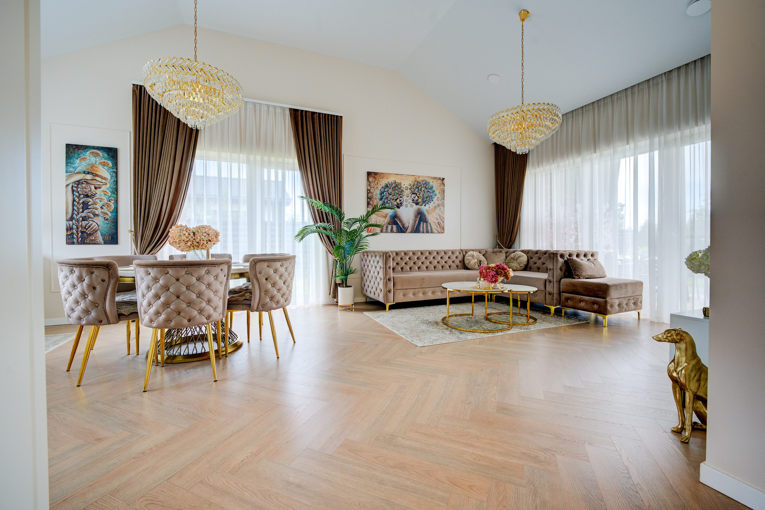 Lentvaris, gražus namas. Elina Sapiega fotografė Vilniuje