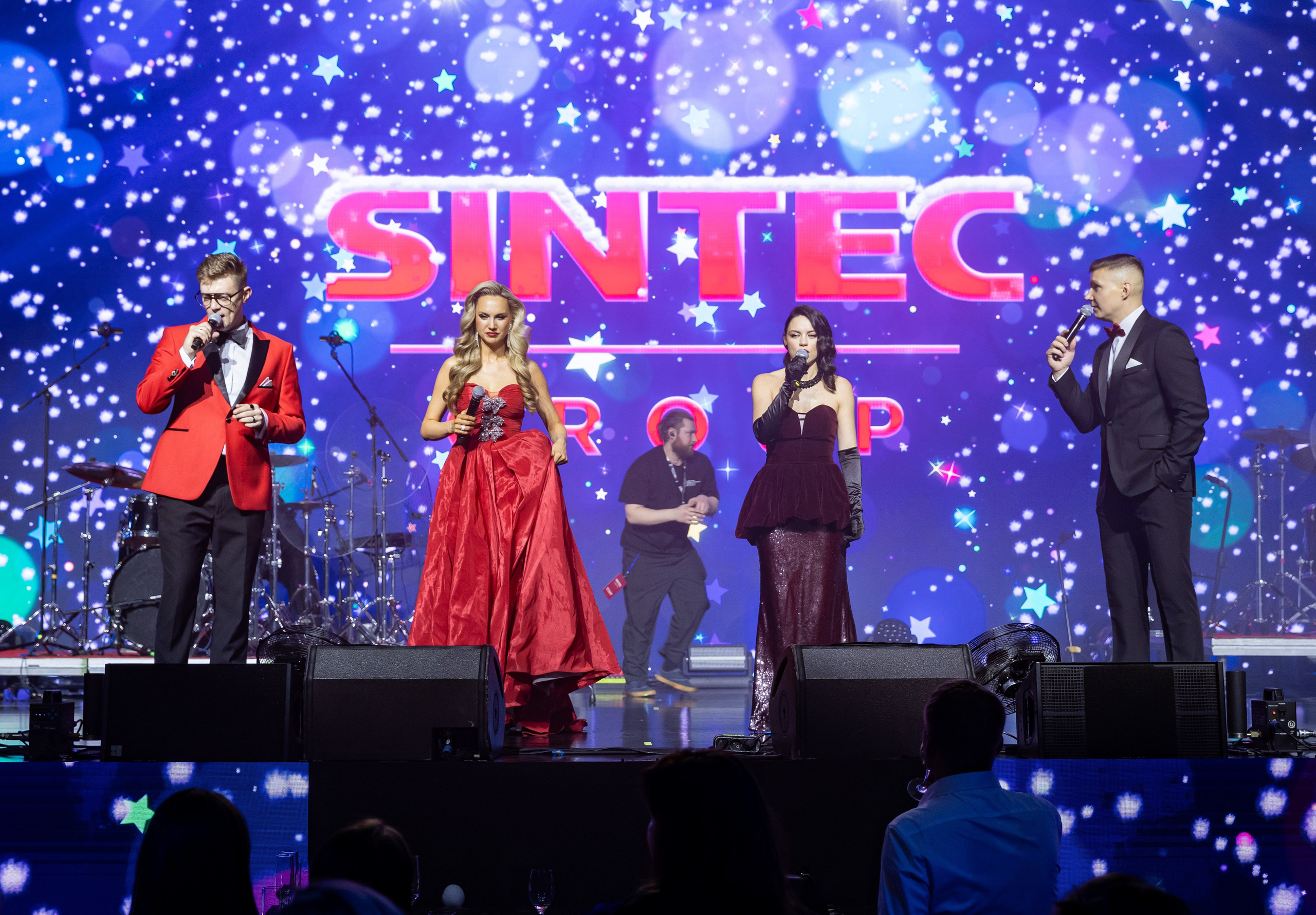 Новогодний корпоратив SINTEC Group. Ведущая Москва Лена Чайка