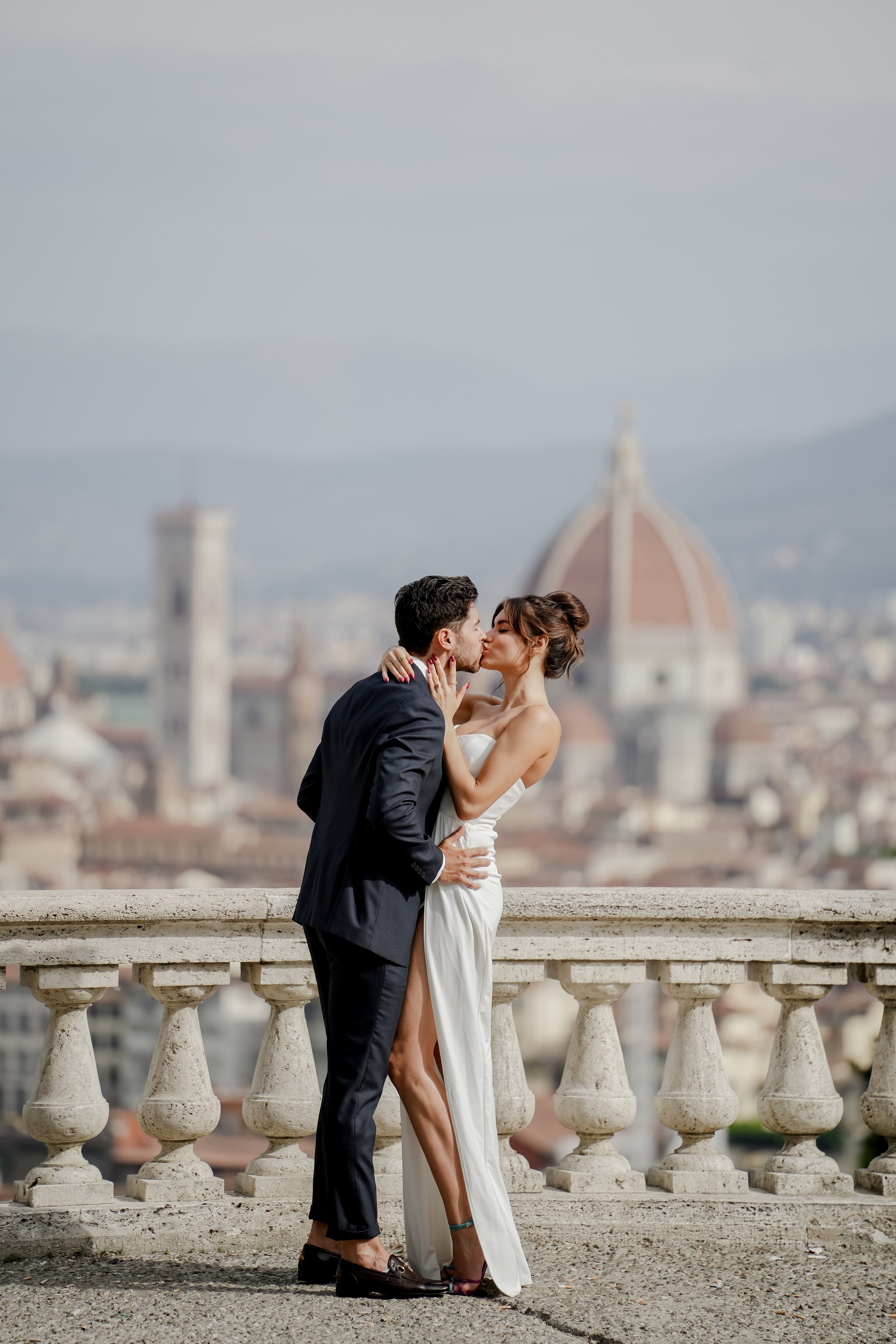 Engagement & Pre-Wedding Photoshoot in Florence. Wedding Photographer in Italy