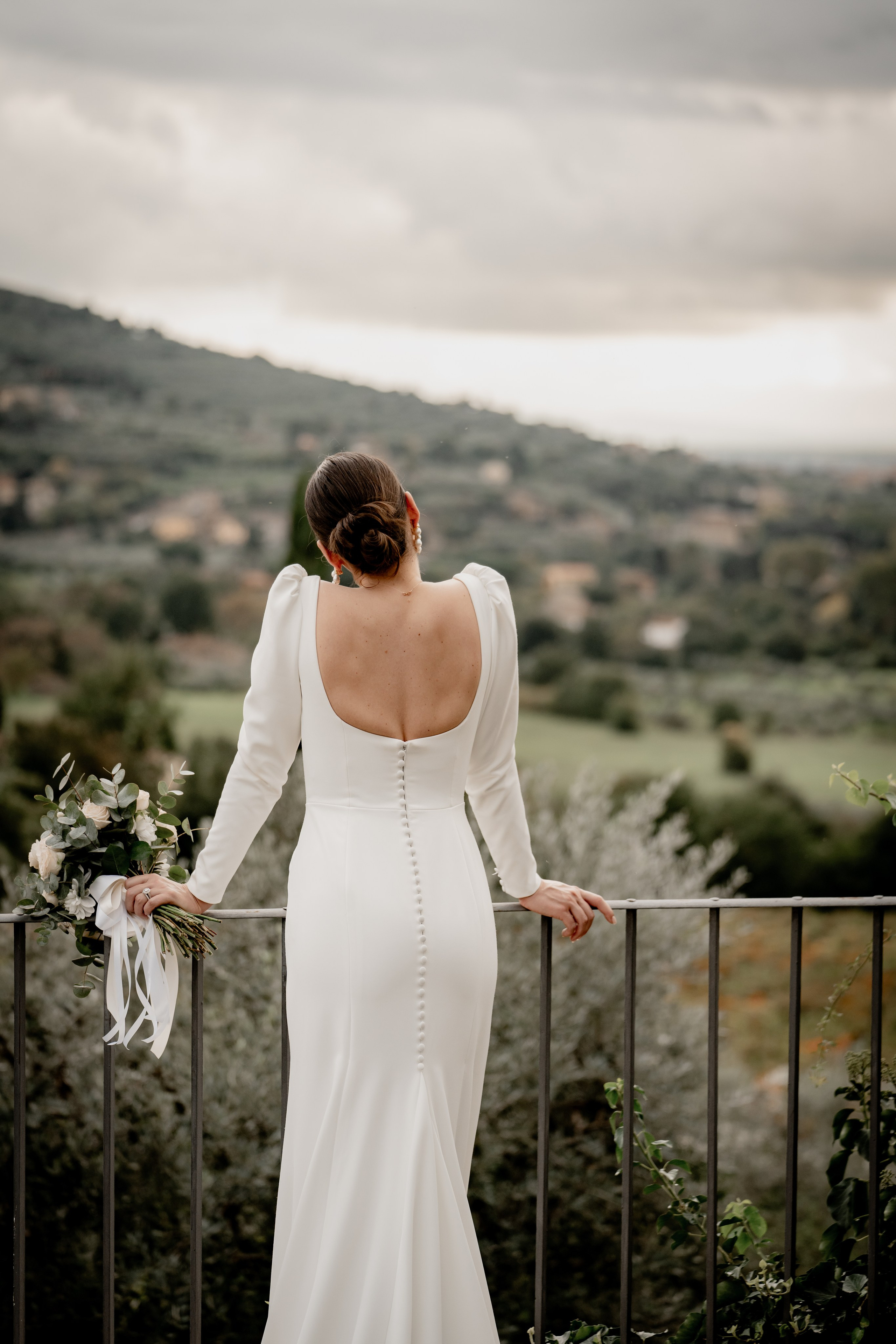 Elopment in Cortona. Villa Falconiere. Wedding Photographer in Italy