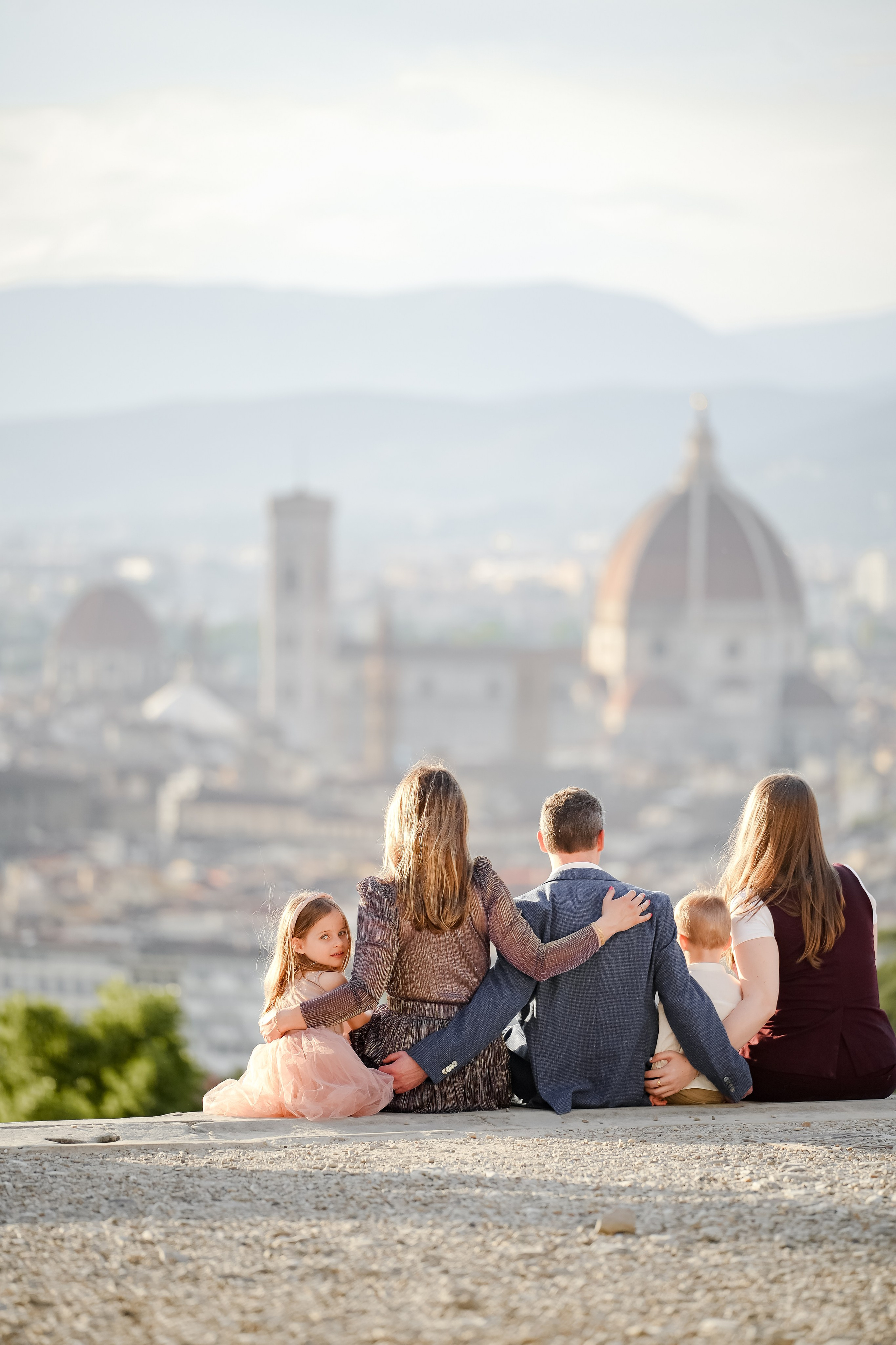Jessica & Family. Wedding Photographer in Italy