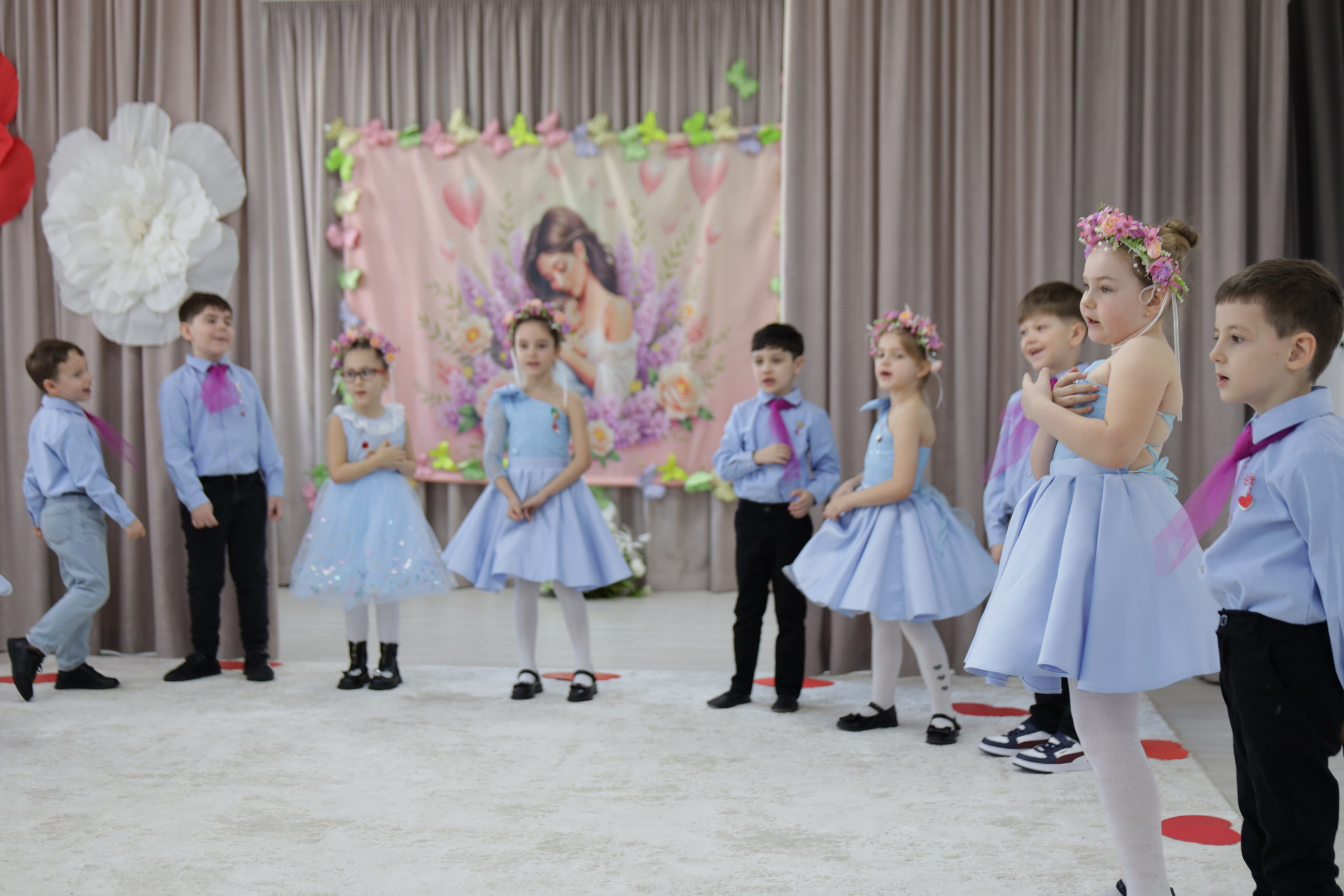 Mama în ochi de copil.... Alika Dia- Fotograf în Republica Moldova, Strășeni