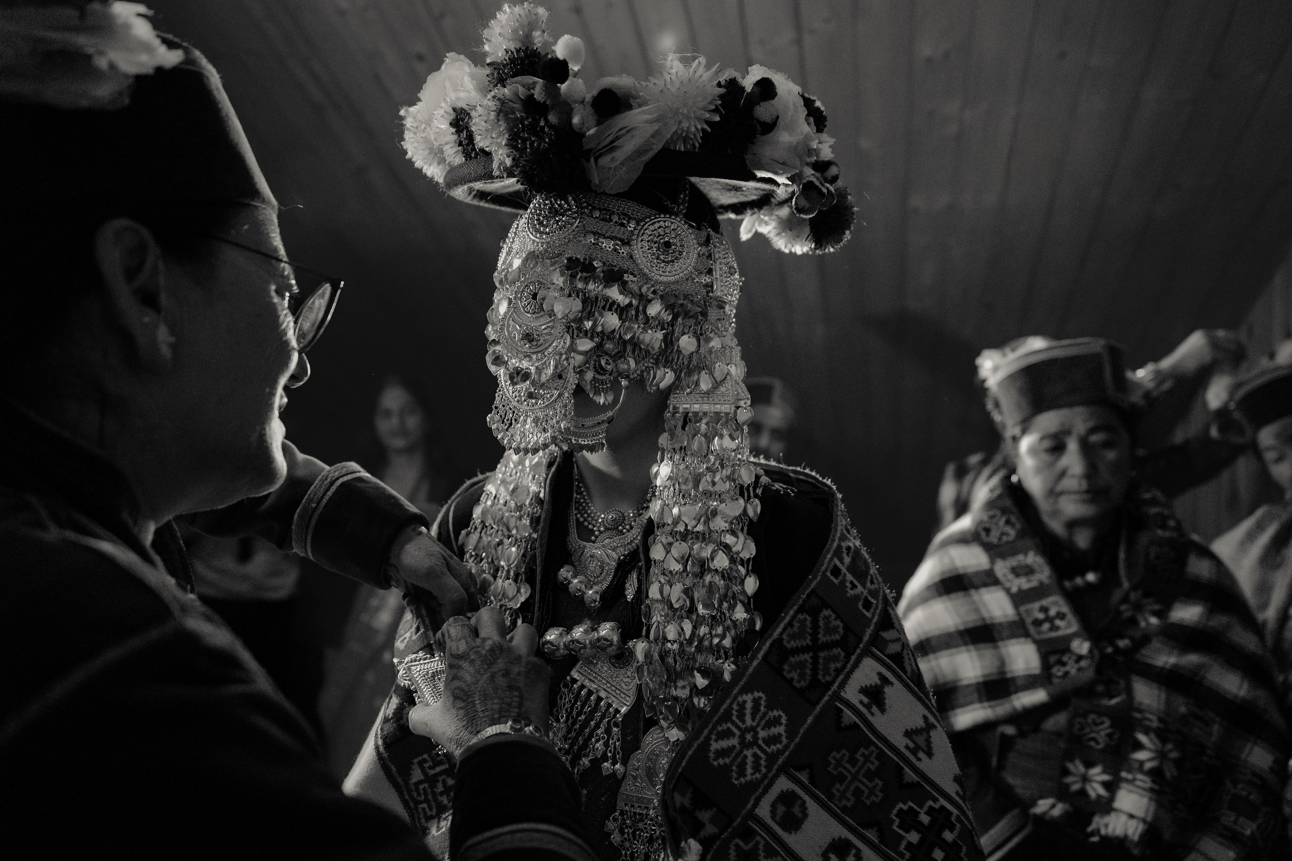 Arti & Akshay. Wedding and Family photographer in india