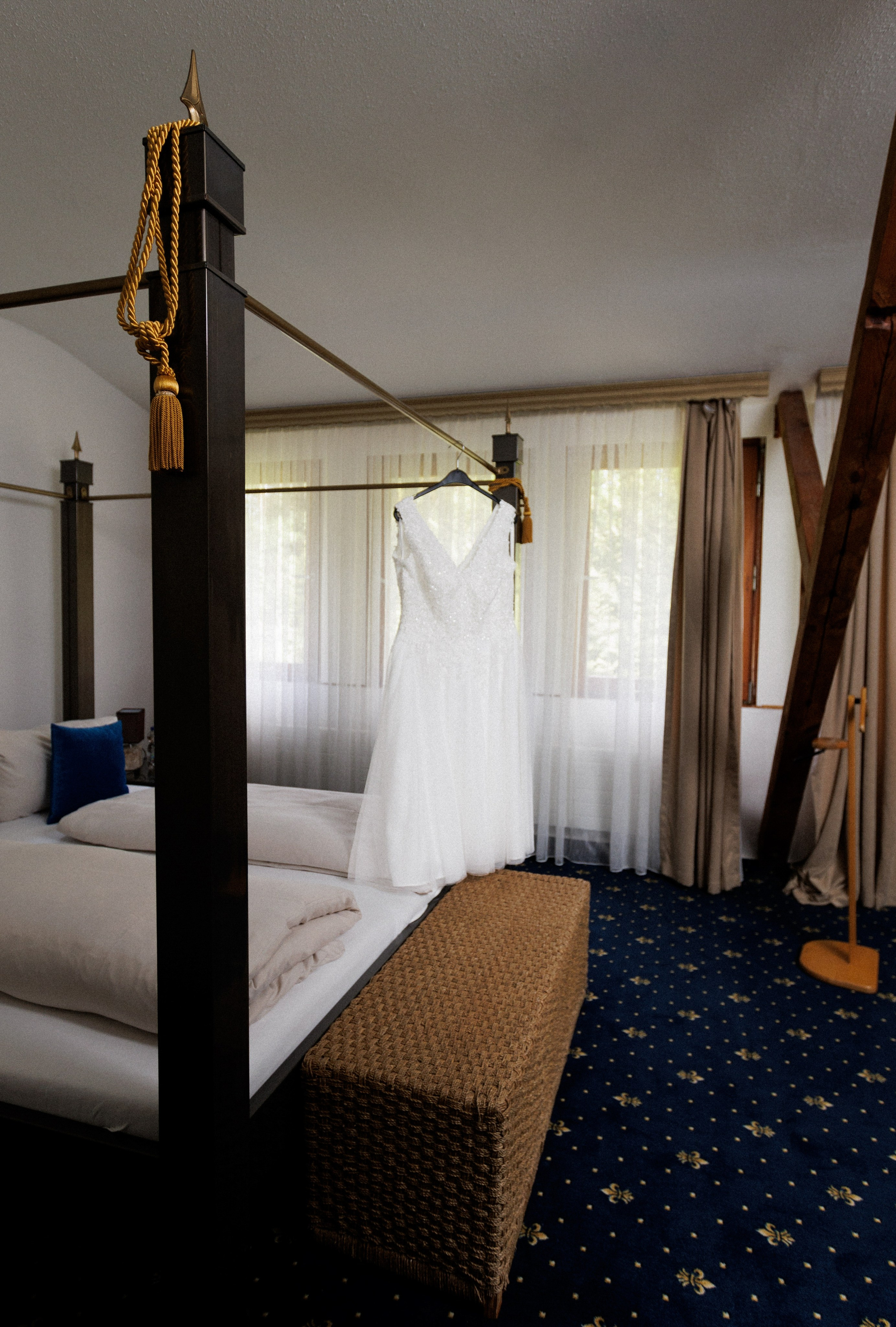 Hochzeitsfotografie an der Windmühle Eyendorf | Historische Romantik in Niedersachsen. Hochzeitsfotograf und Hochzeitsvideograf aus Hamburg | Roka21Film