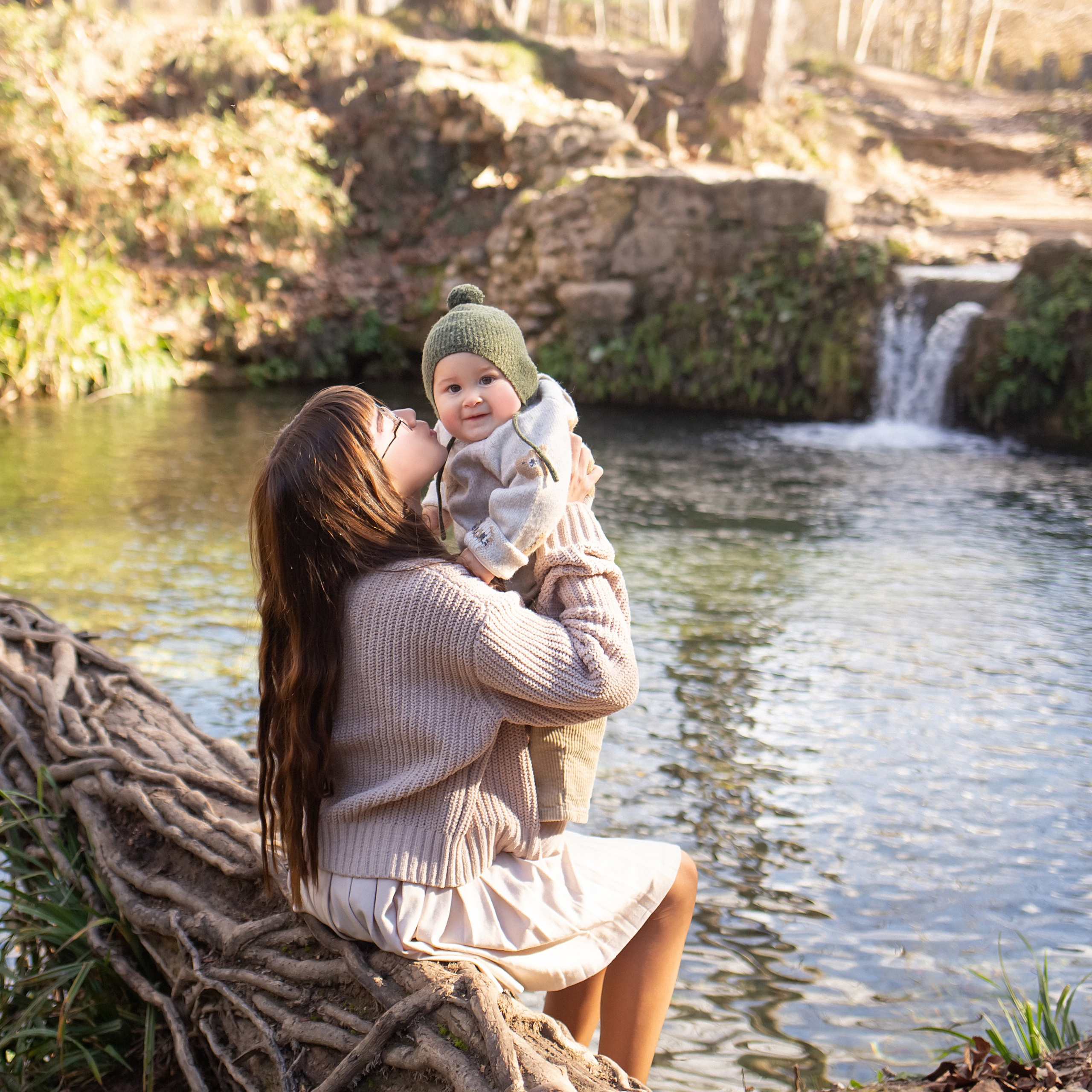 Beautiful family photo session in Spain. Professional photographer in Spain