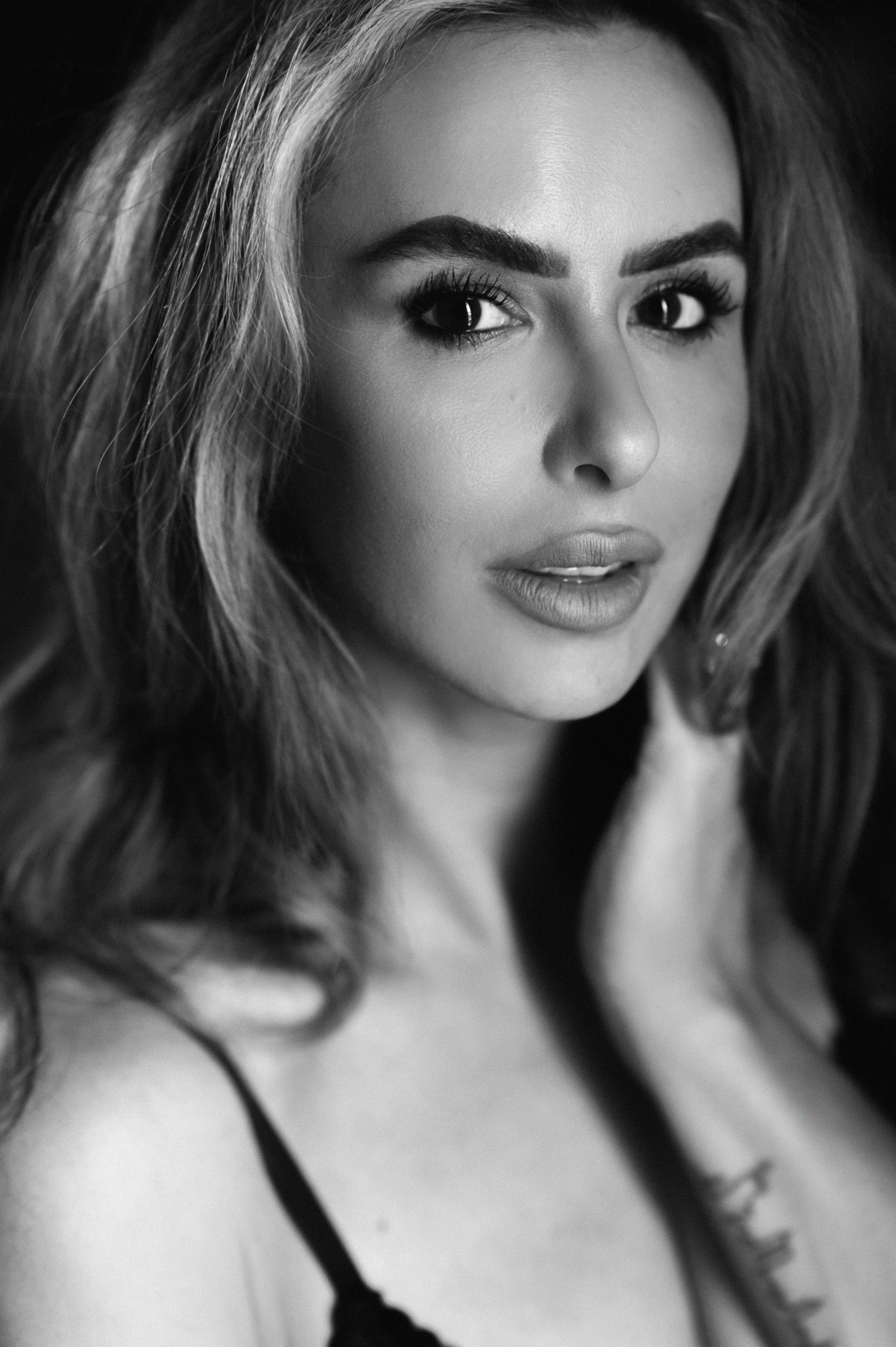 Kelly. Wedding, maternity and family photographer in Charlotte Tasha Minn