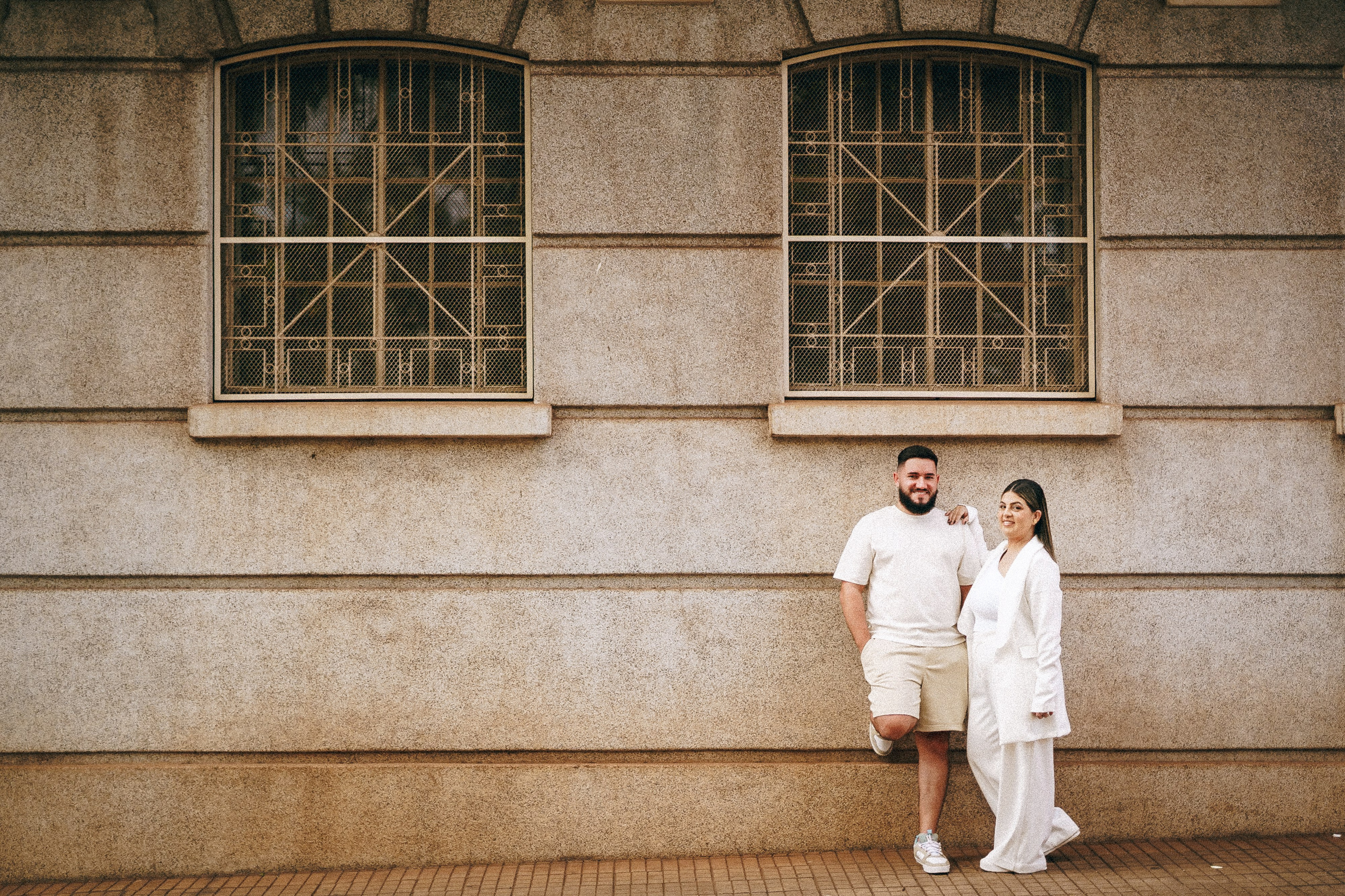 Pré Wedding — Laysla e Bruno (Urbano). Fotógrafo de casamento e Filmmaker de casamento