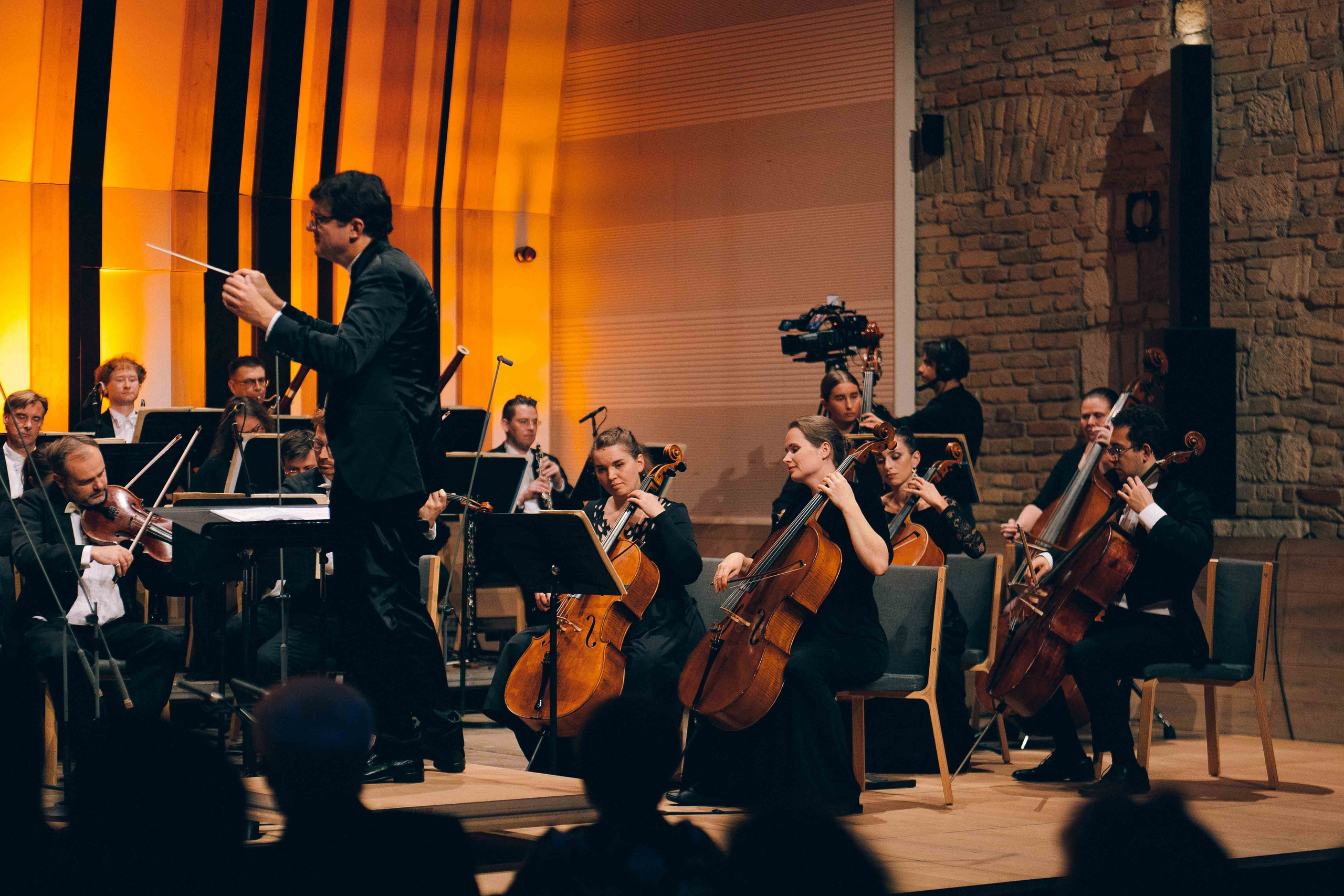 BUDAPEST MUSIC CENTER. Wedding&Event photographer Ismail Rzayev in Baku