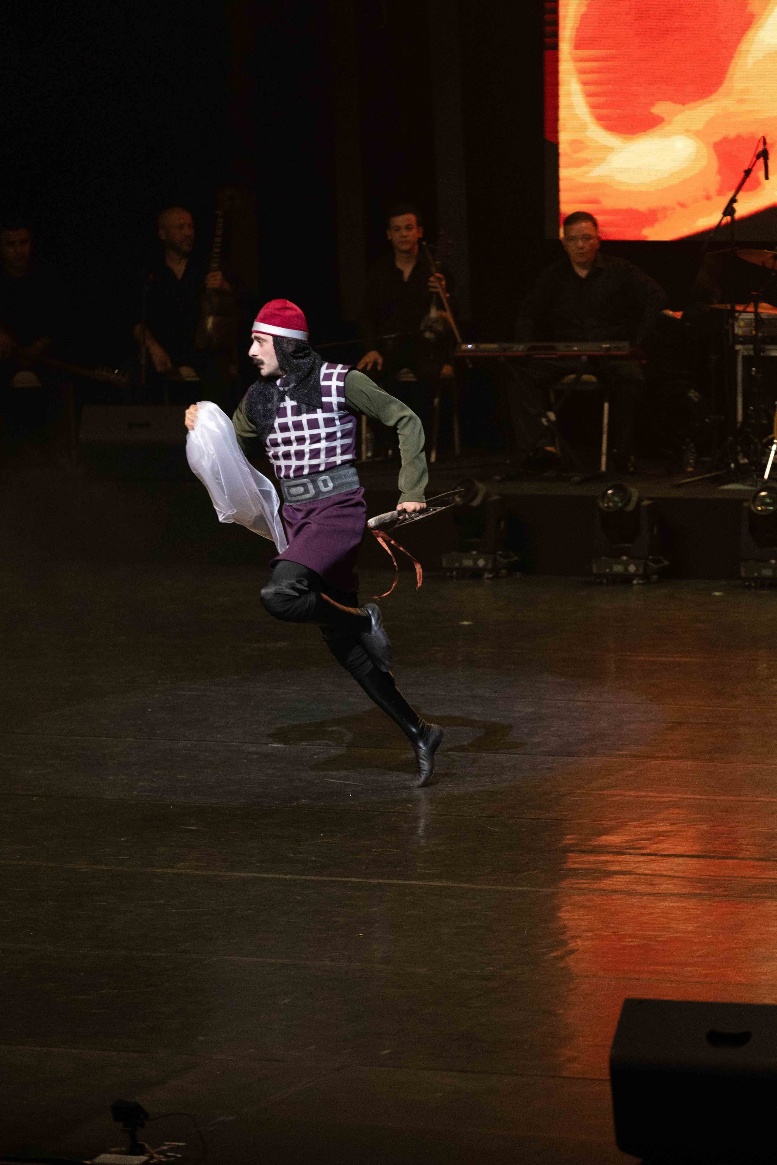 STATE DANCE ENSEMBLE. Wedding&Event photographer Ismail Rzayev in Baku