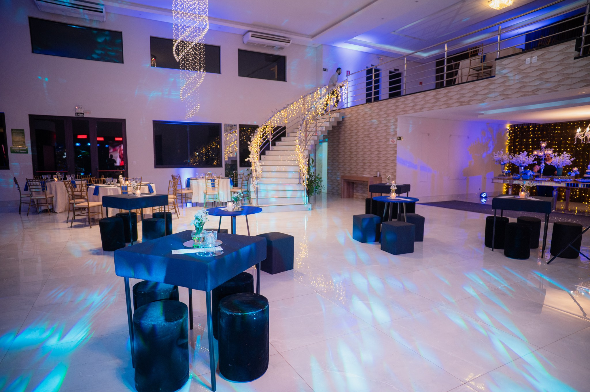 Lara — Hall Palace / Bauru SP. Robson Colaço