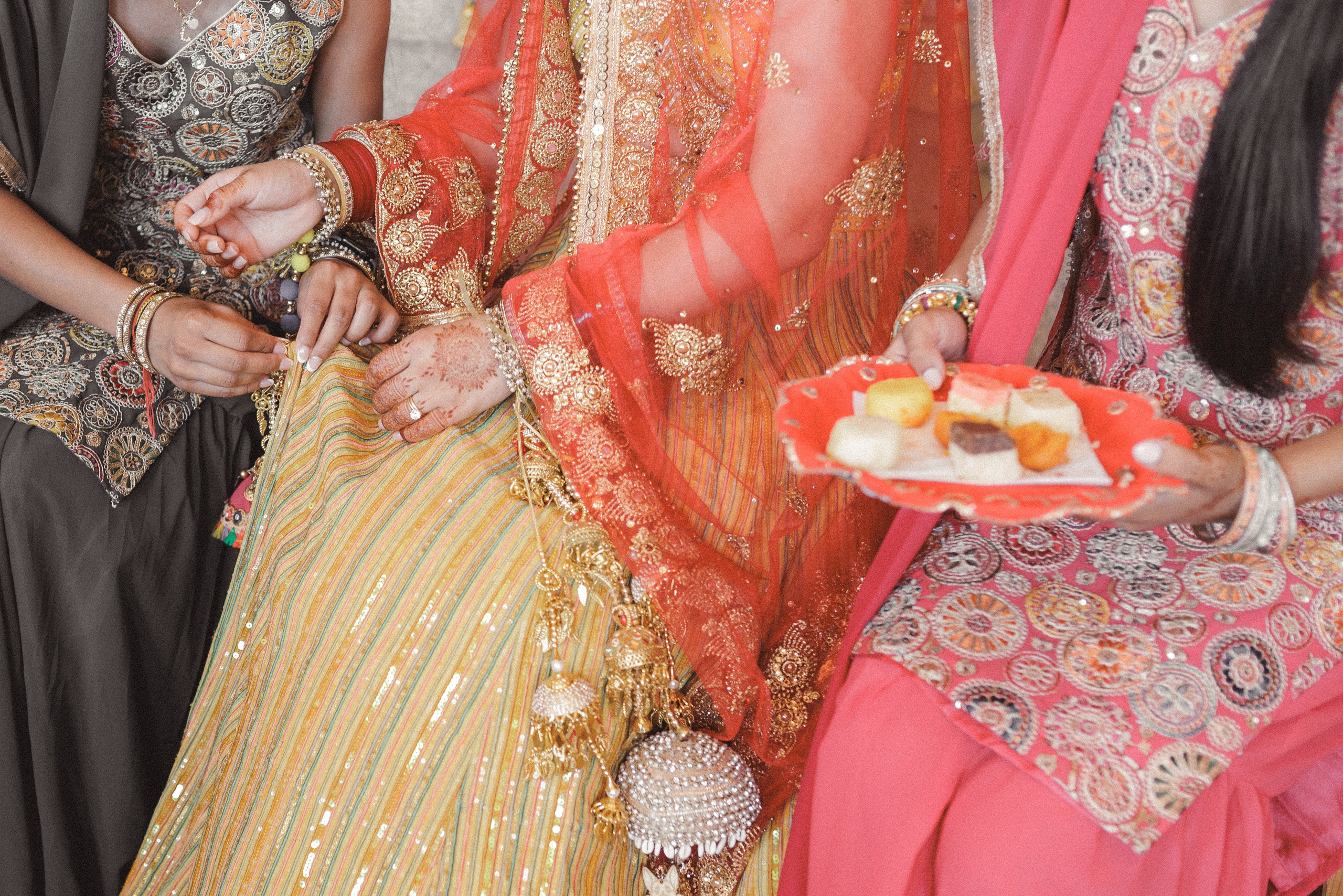 Patrik & Naomi. Monestir Sant Salvi. Paola wedding photographer / videographer in Barcelona