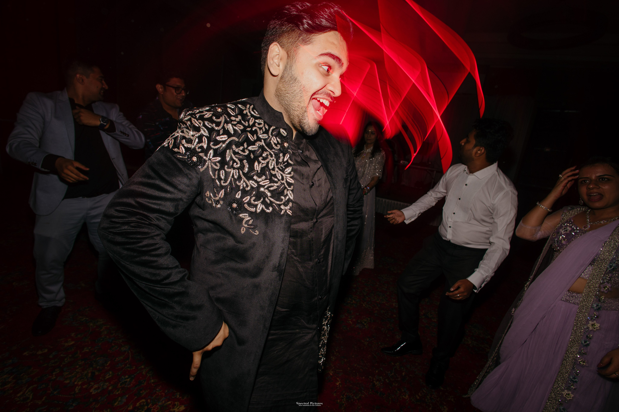 #ADIकीAESHहै