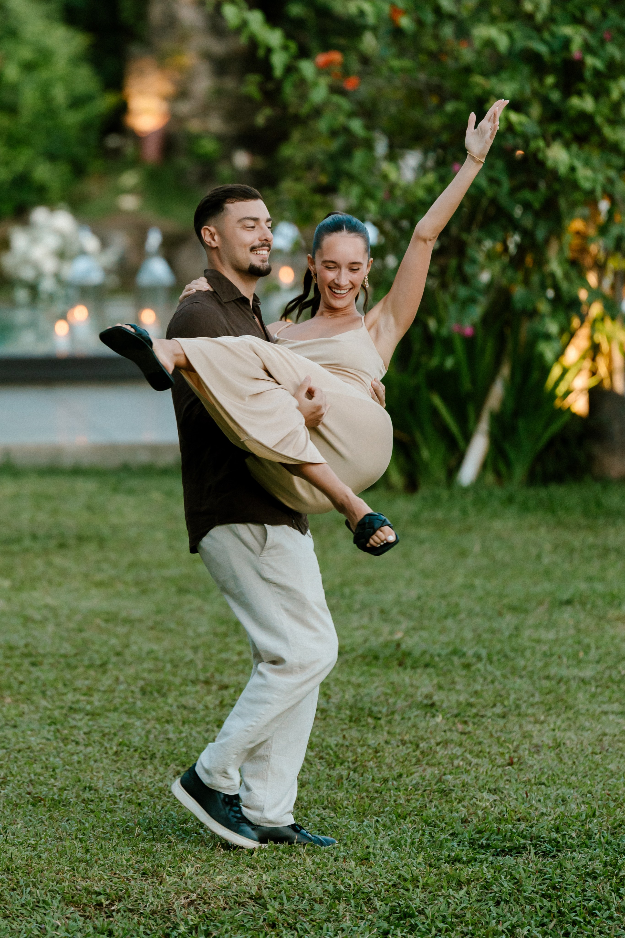 Nicolaos & Ivanna. Female Photographer in Bali