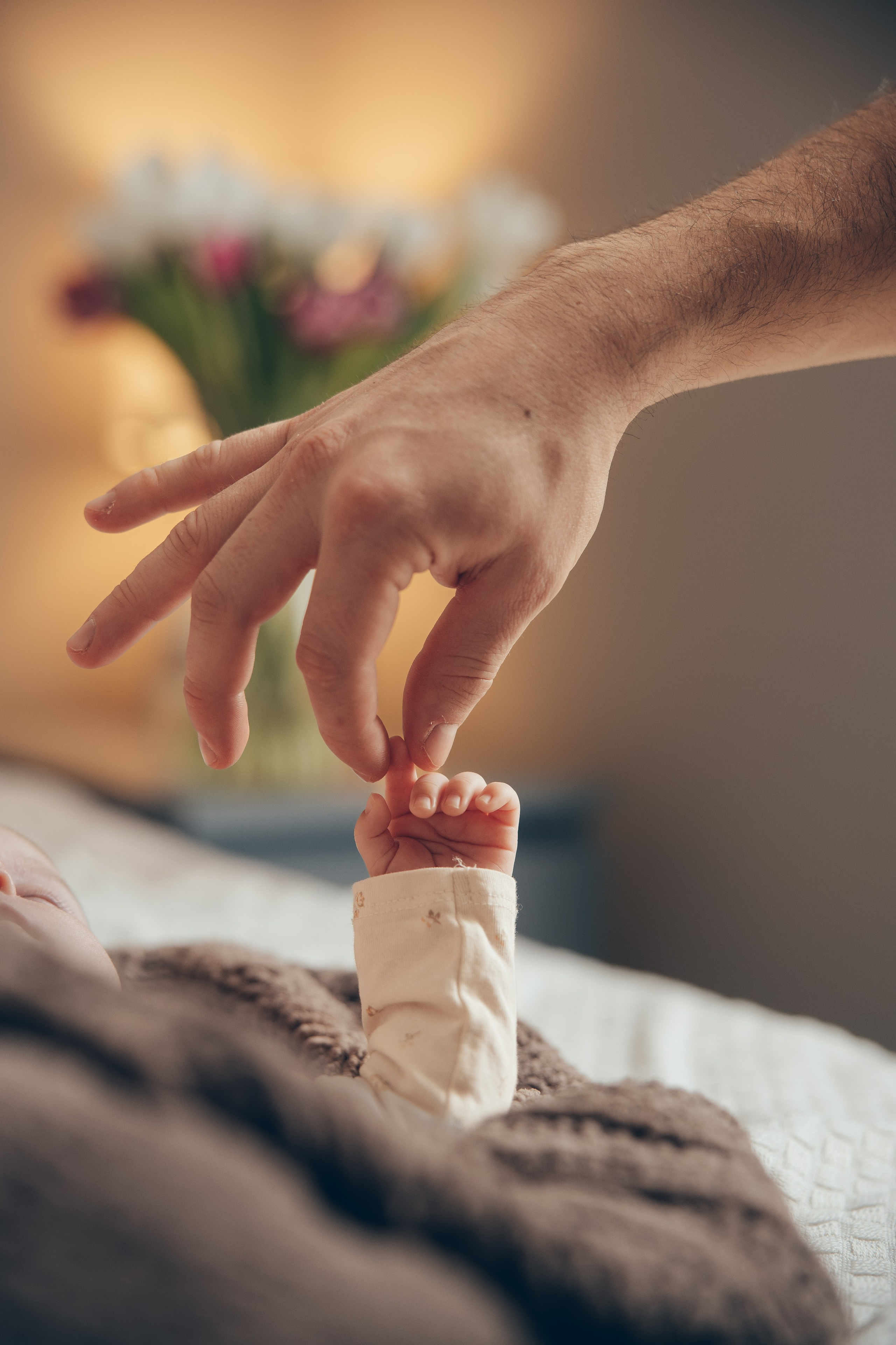 In-Home Baby Photoshoot. Family and children’s photographer and videographer in Chicago