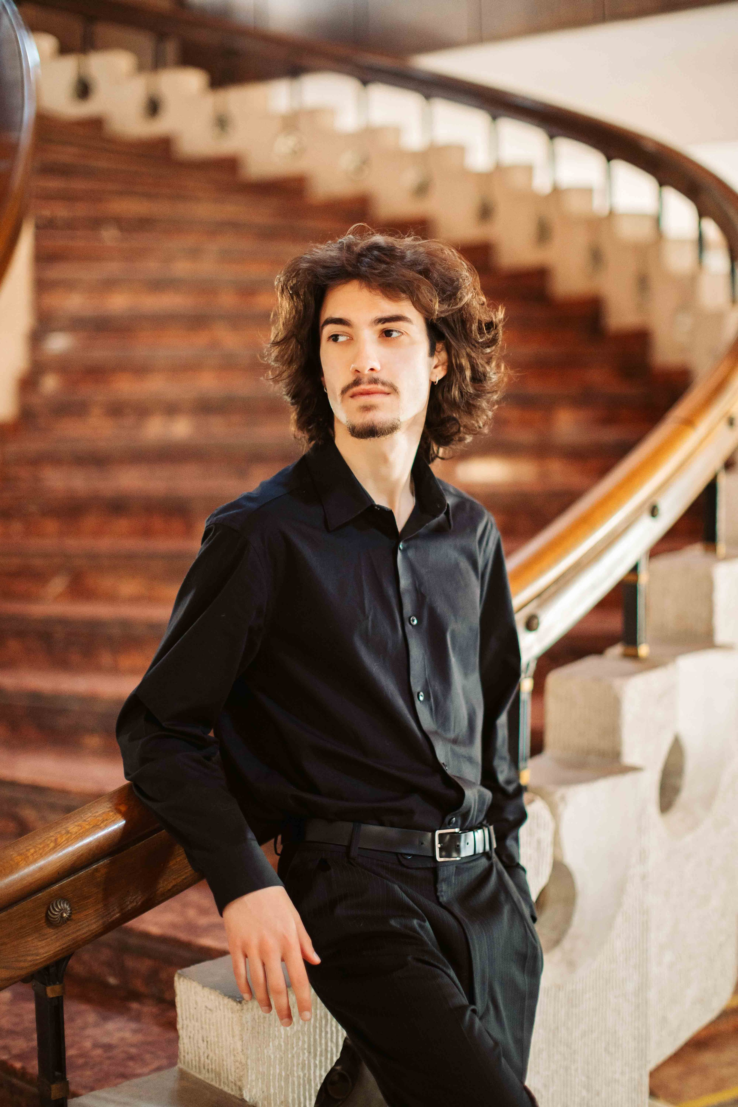 12C — Unirea. Contrast Studio