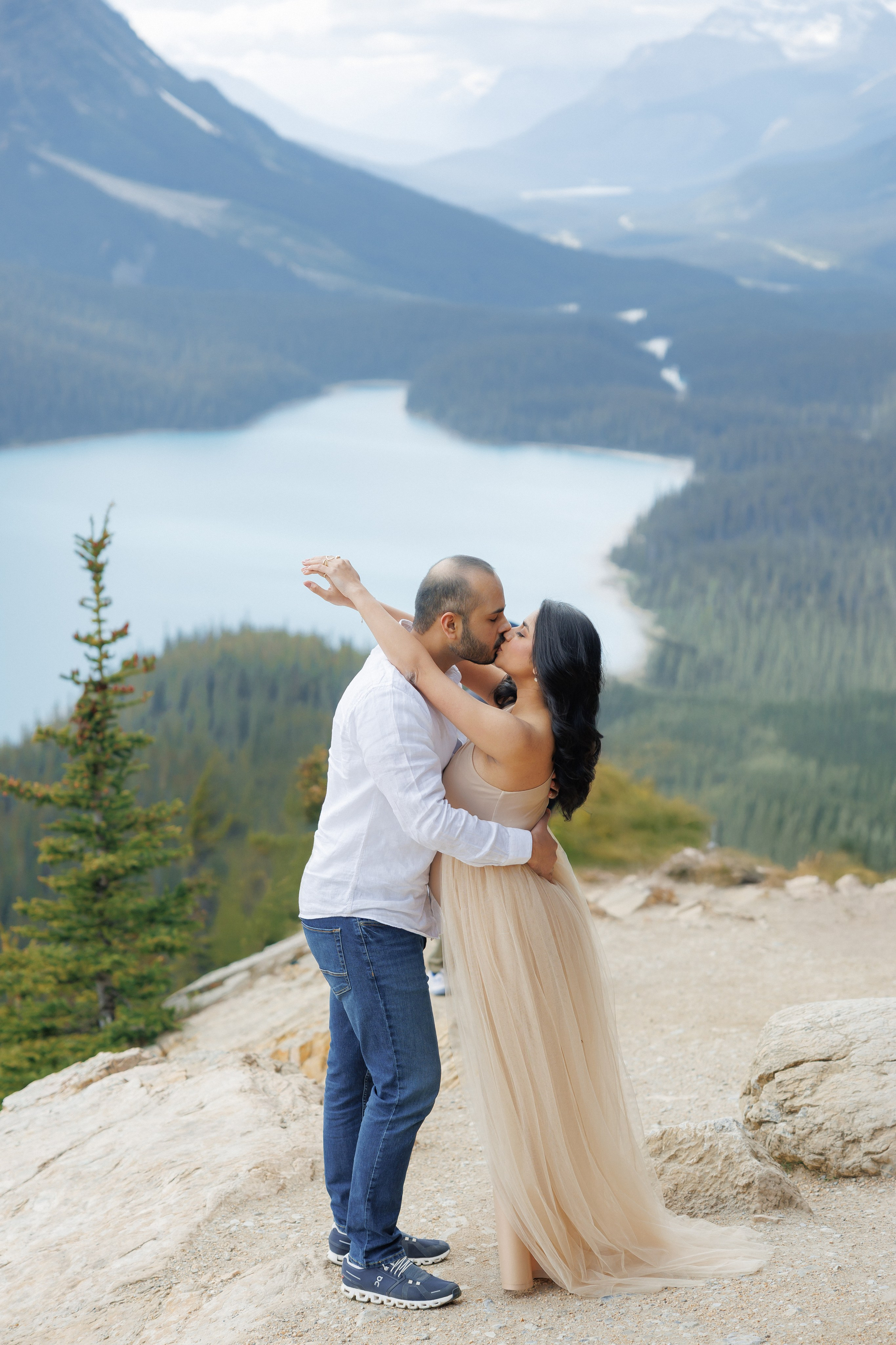 Mountain maternity shoot. Home