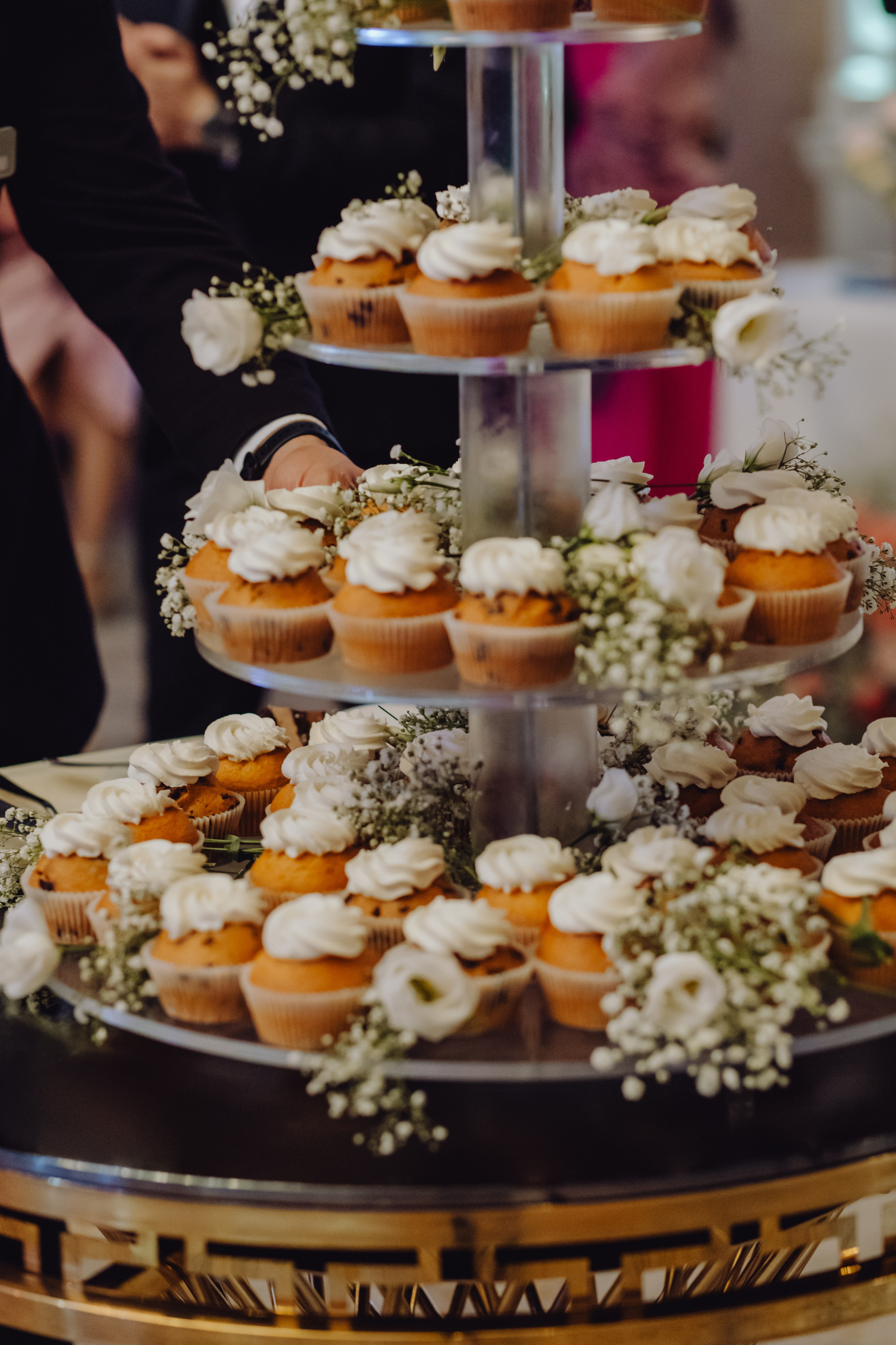 Dănuț & Iulia. Wedding & couple photographer from Romania Rut Vetan