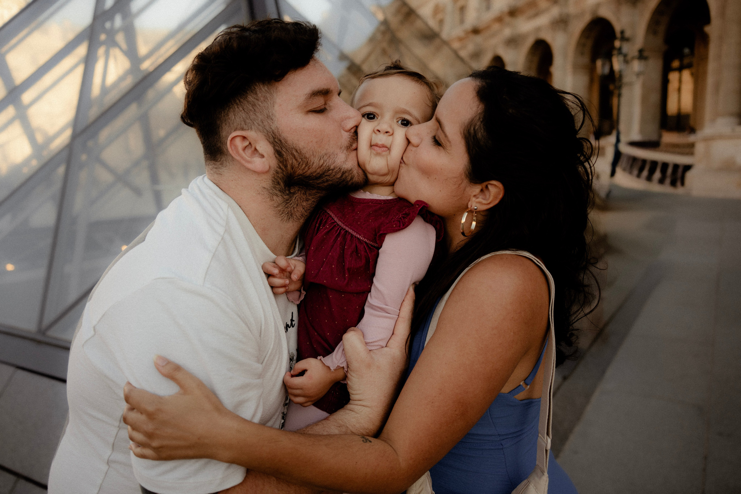 Love on Streets of Paris. Everwarm Photo and Video Studio
